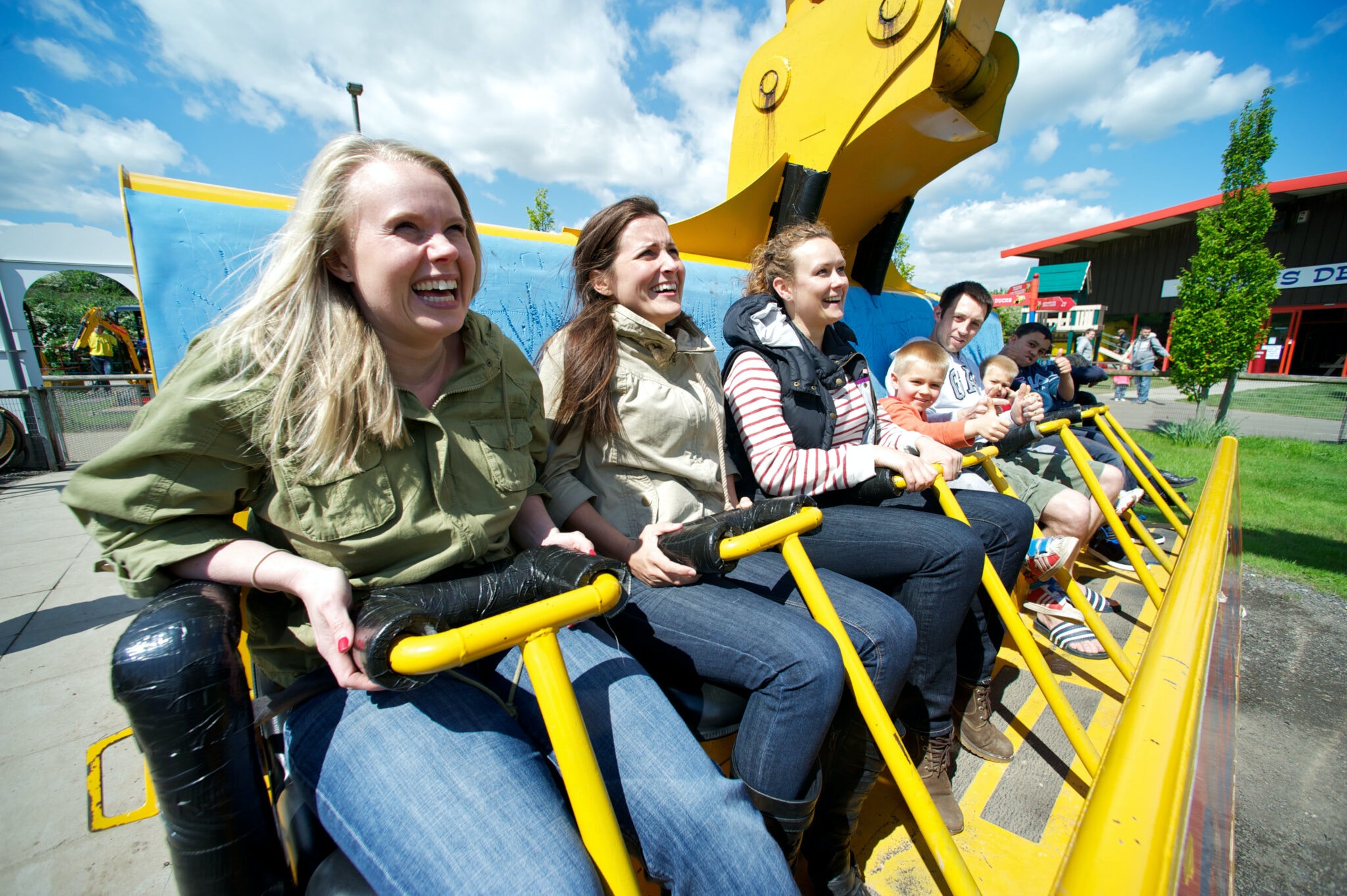 英國鏟泥車主題樂園Diggerland（樂園官網）