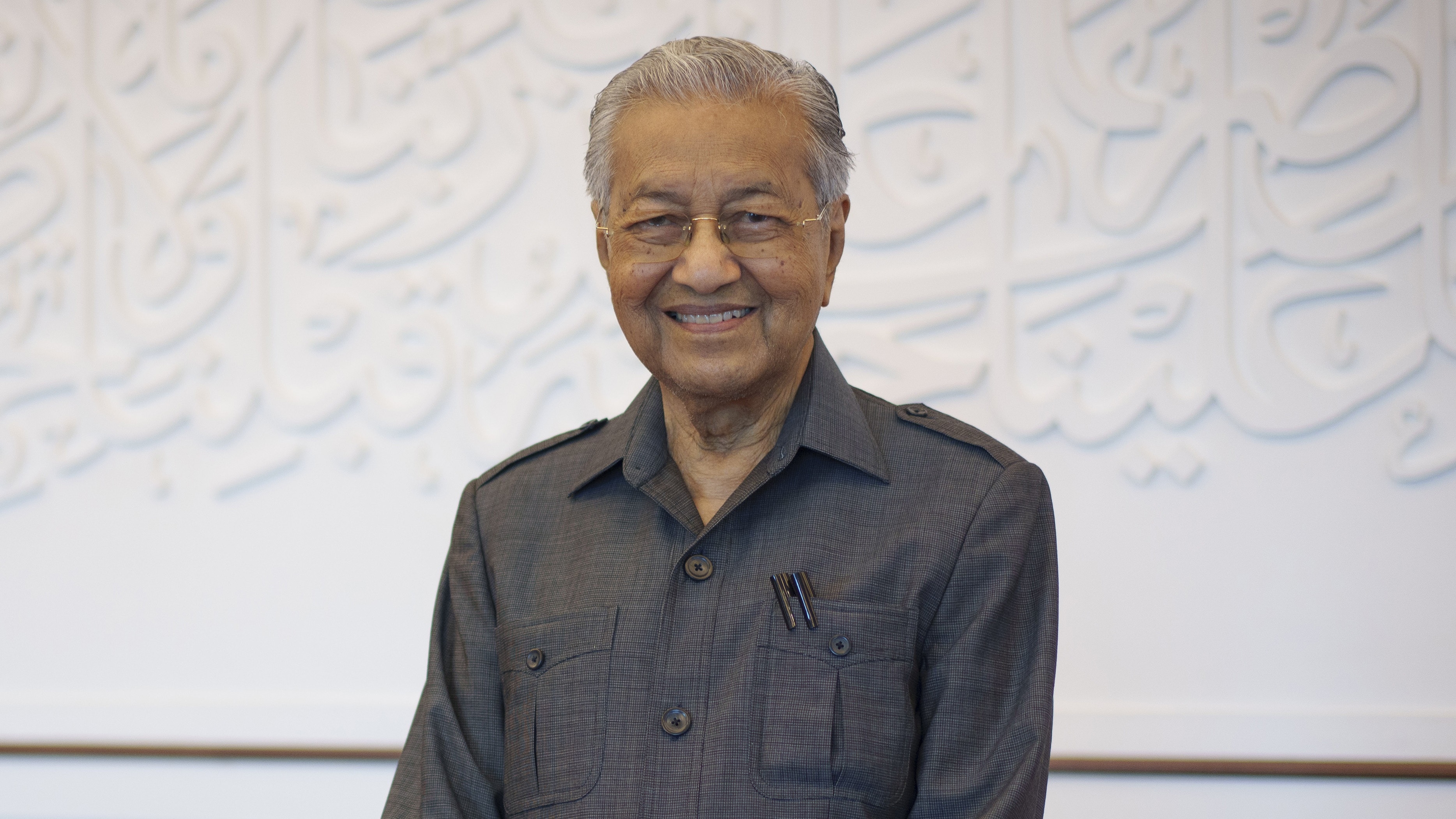 馬哈蒂爾以97歲之齡再戰馬來西亞大選競選國會議員 – 香港01