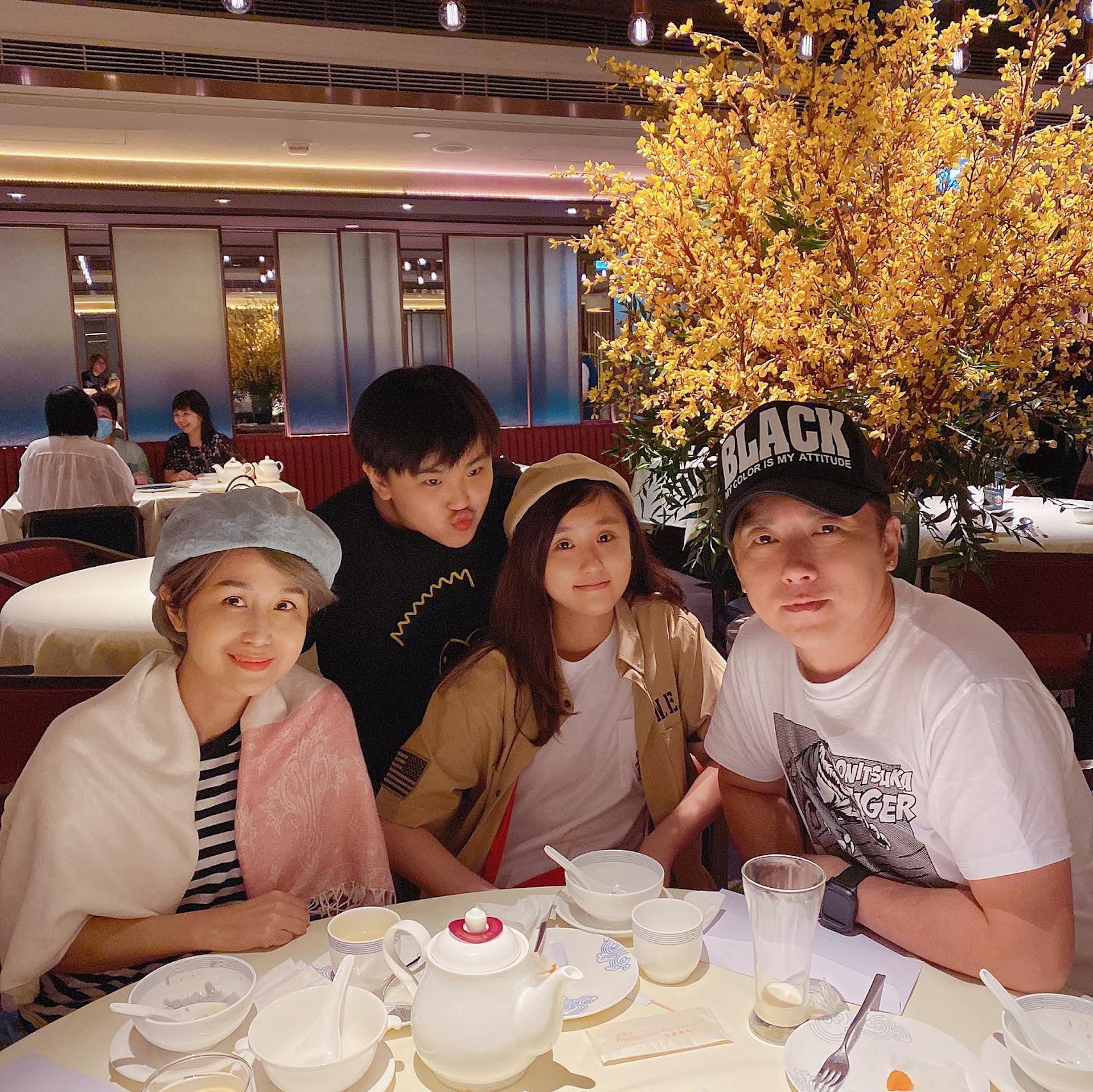 林子博不時貼出與太太Shirley及一對子女的合照。(林子博Facebook) 林子博不時貼出與太太Shirley及一對子女的合照。(林子博Facebook)