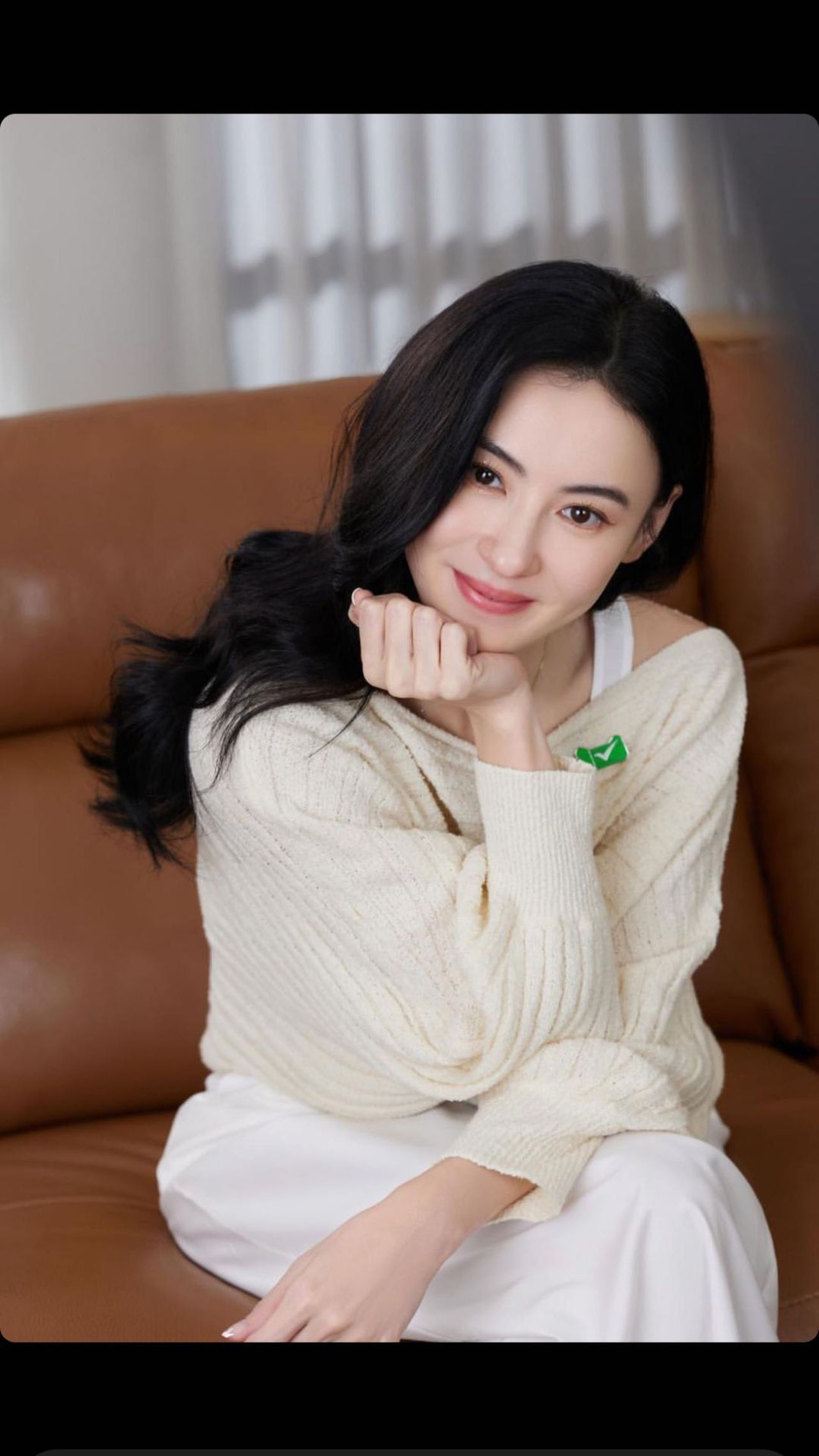 张柏芝抖音恶搞胡须样！动作豪迈，网民大赞真性情（视频/组图） - 2