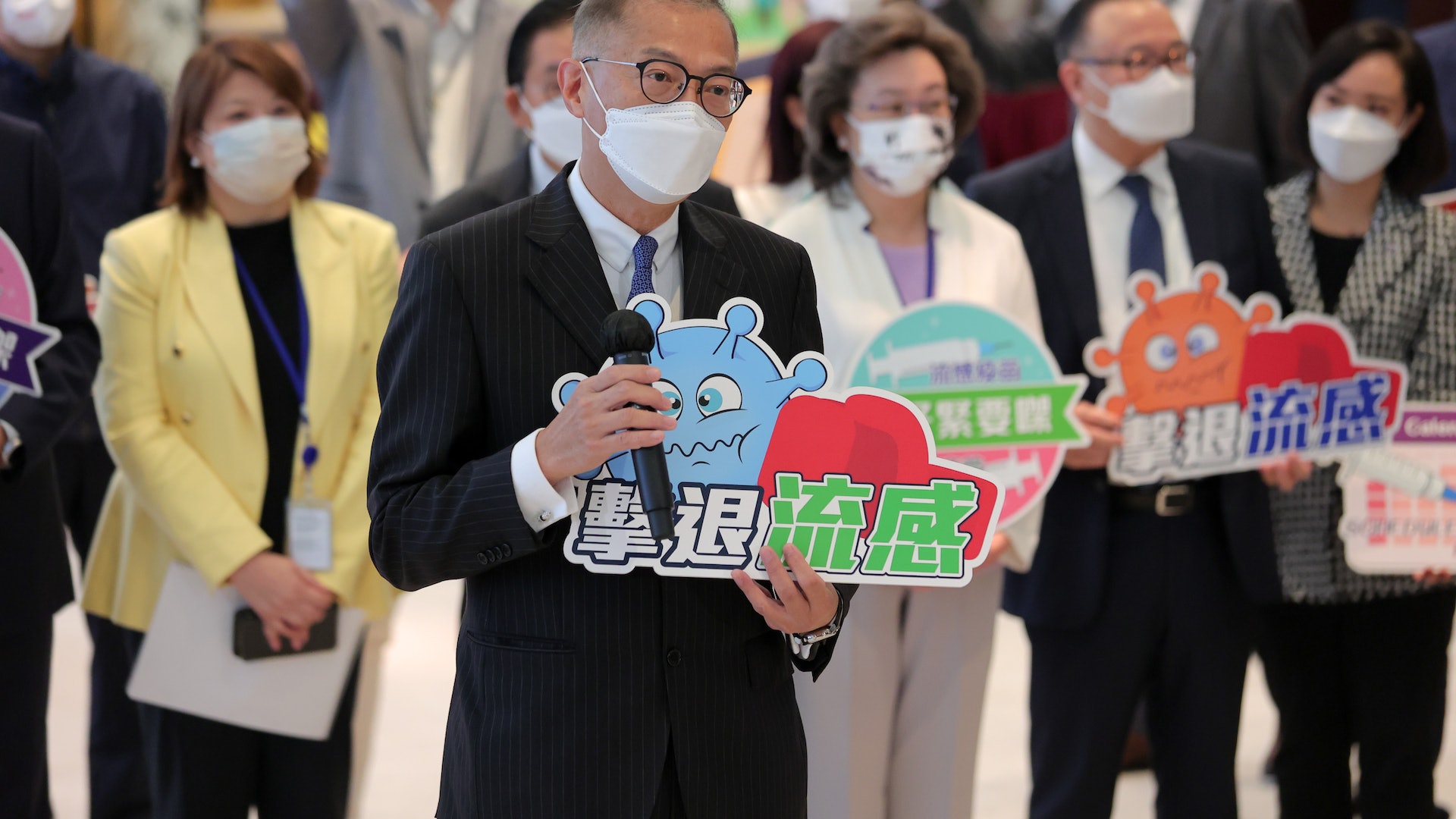 獲賦權廢免針紙首日 盧寵茂稱密切監察簽發情況:如異常考慮用權 獲賦權廢免針紙首日 盧寵茂稱密切監察簽發情況:如異常考慮用權