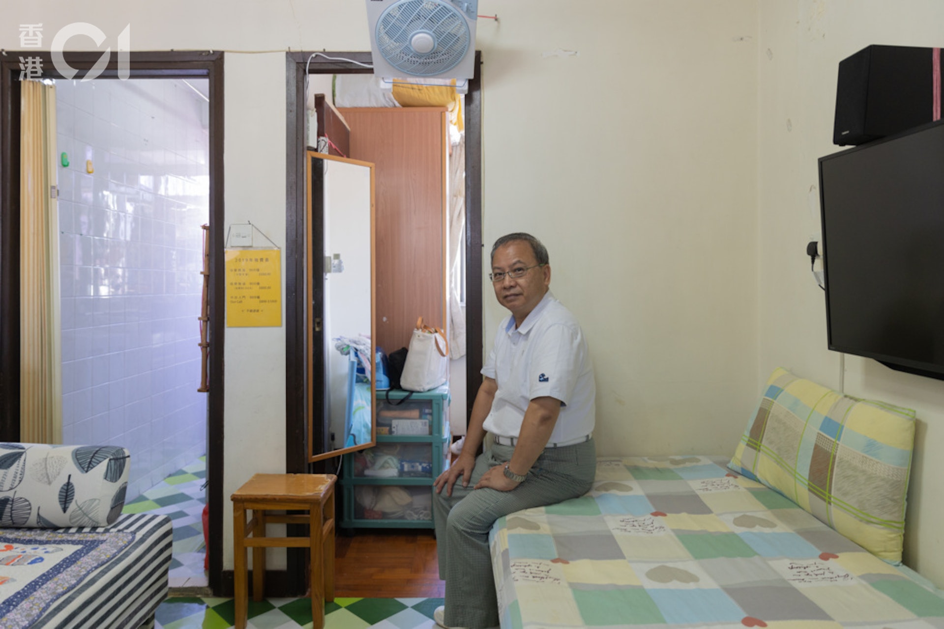 David今年68歲,全職從事男性性工作。(余俊亮攝)