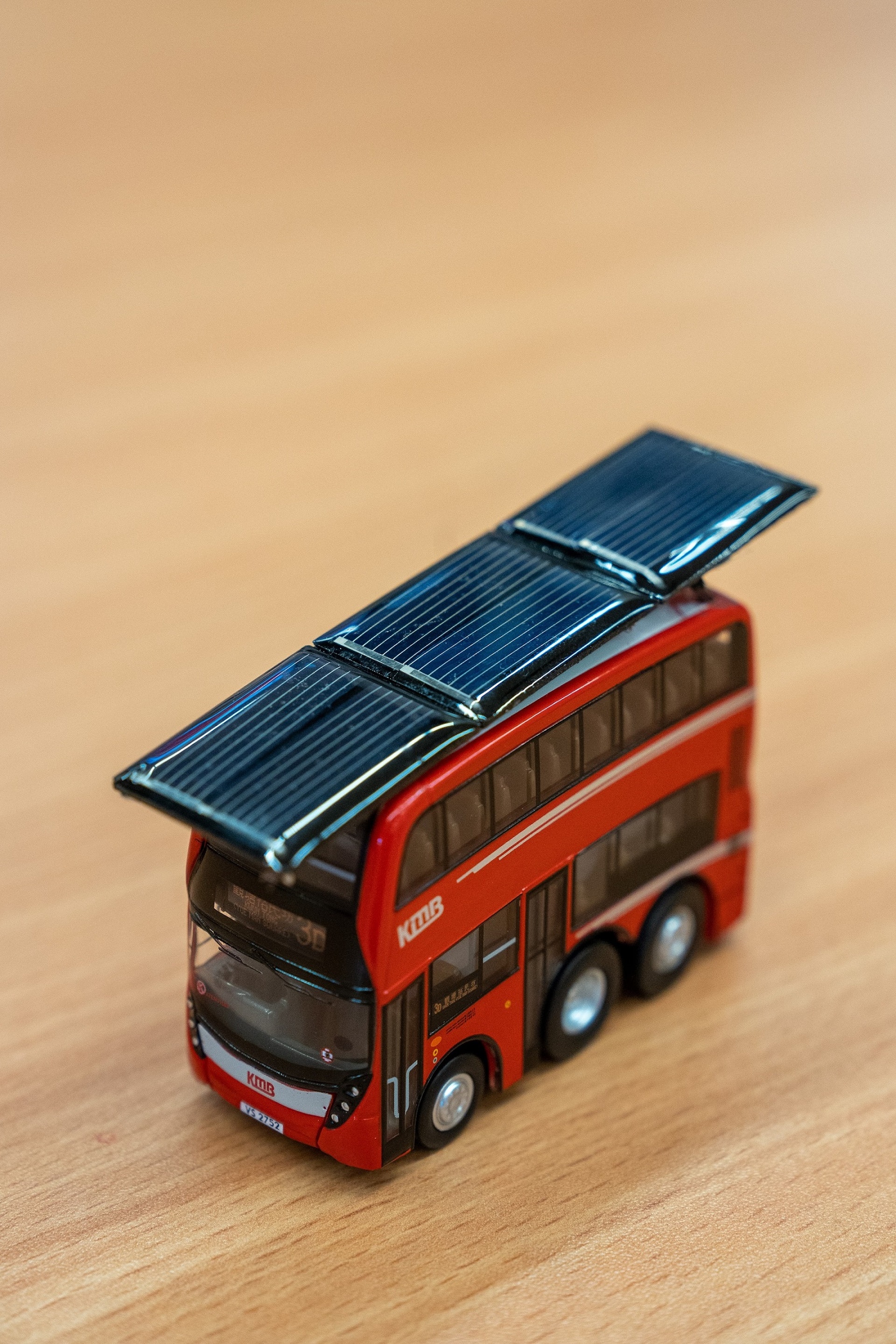 太陽能巴士模型樣辦。（九巴提供）