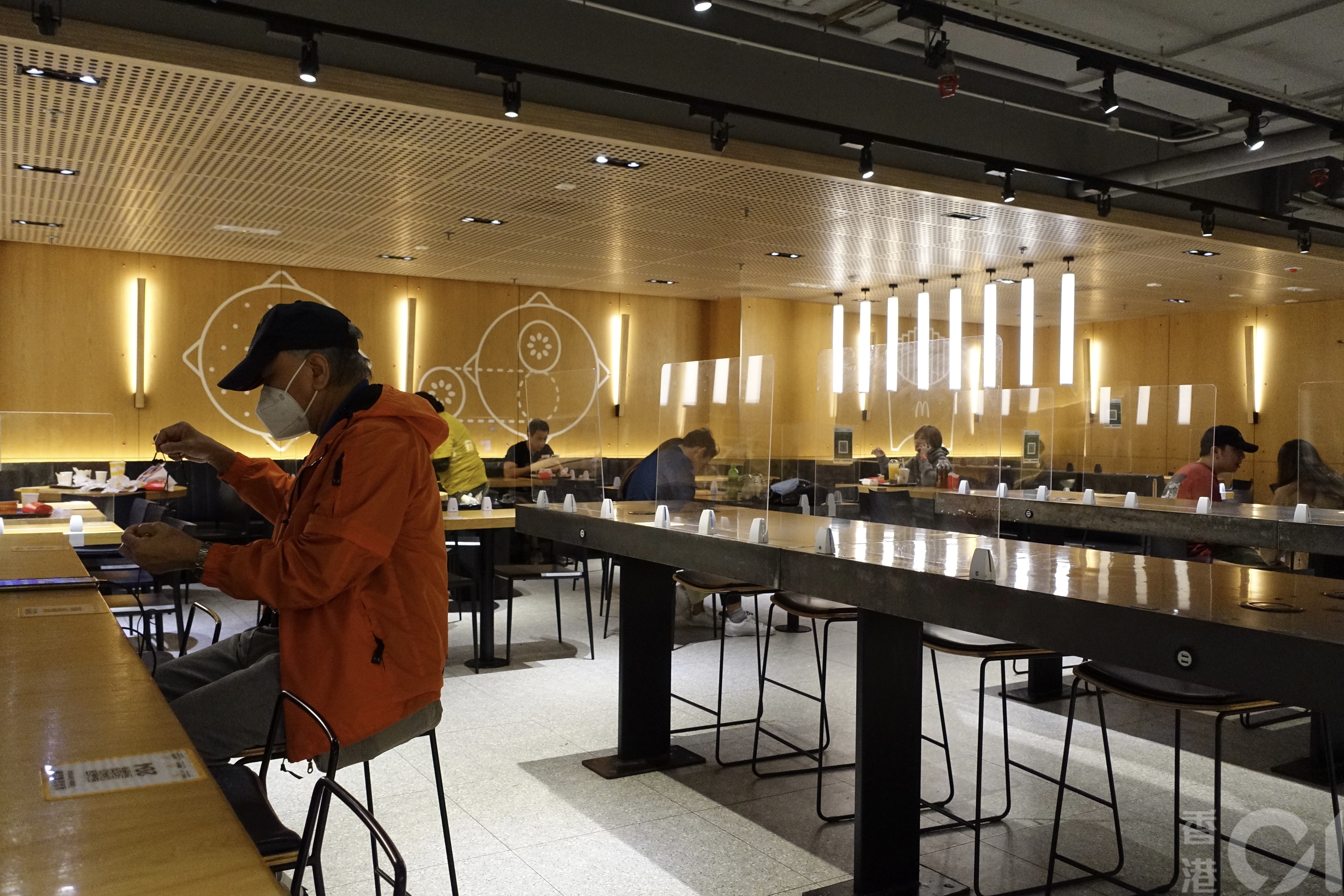 麥當勞約40分店回歸24小時營業一蘭、銀龍未復常宵夜堂食一覽