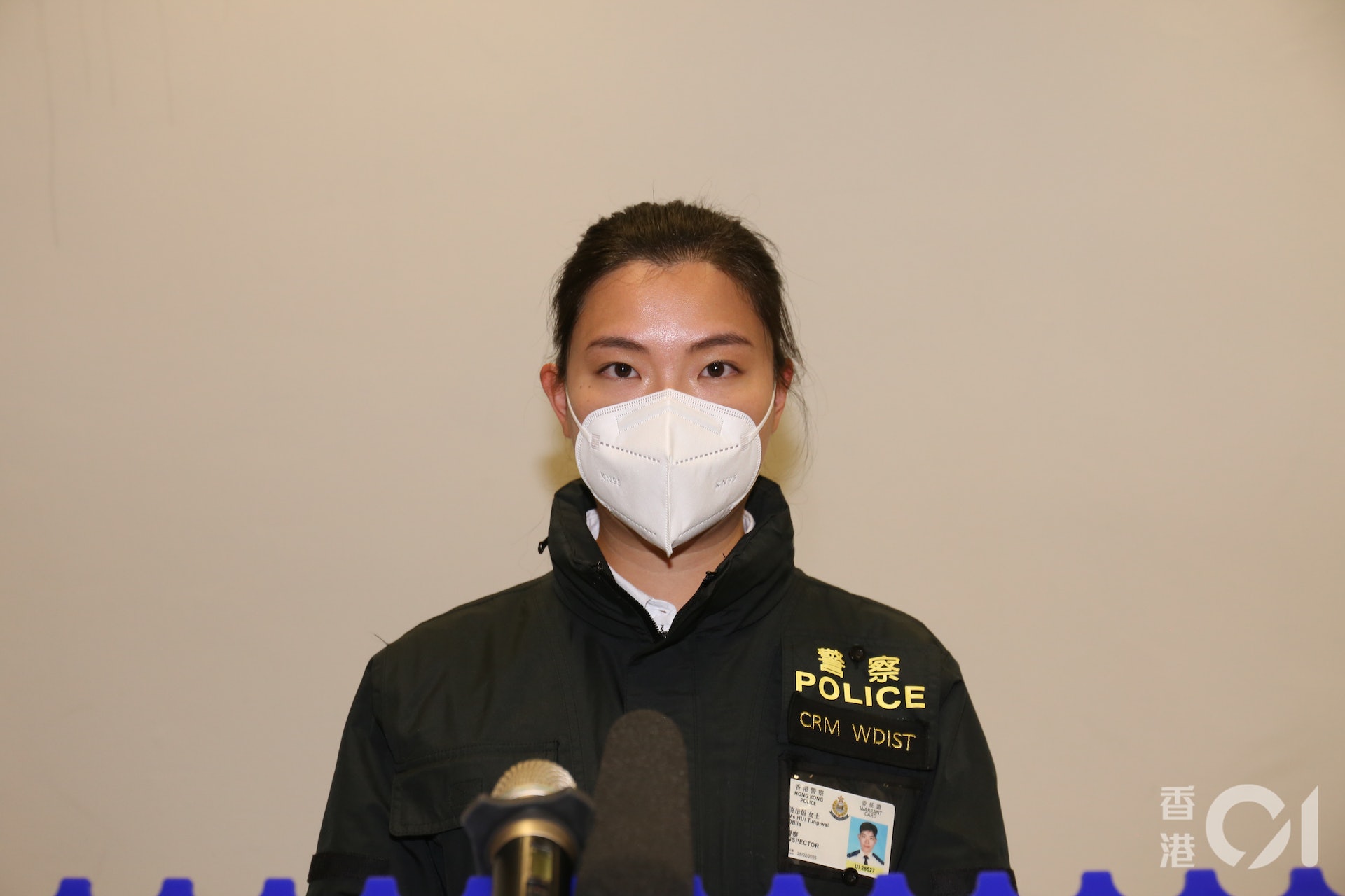 西區警區刑事調查隊第2隊主管許彤蔚交代案情。(陳傲淇攝) 西區警區刑事調查隊第2隊主管許彤蔚交代案情。(陳傲淇攝)