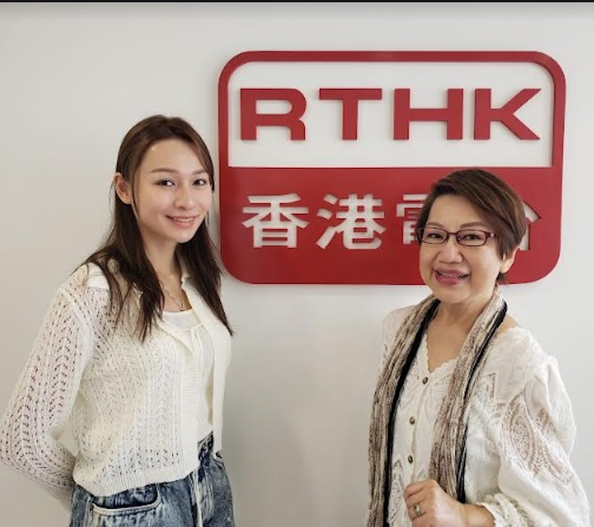 林鈺洧接受車淑梅訪問。 林鈺洧接受車淑梅訪問。