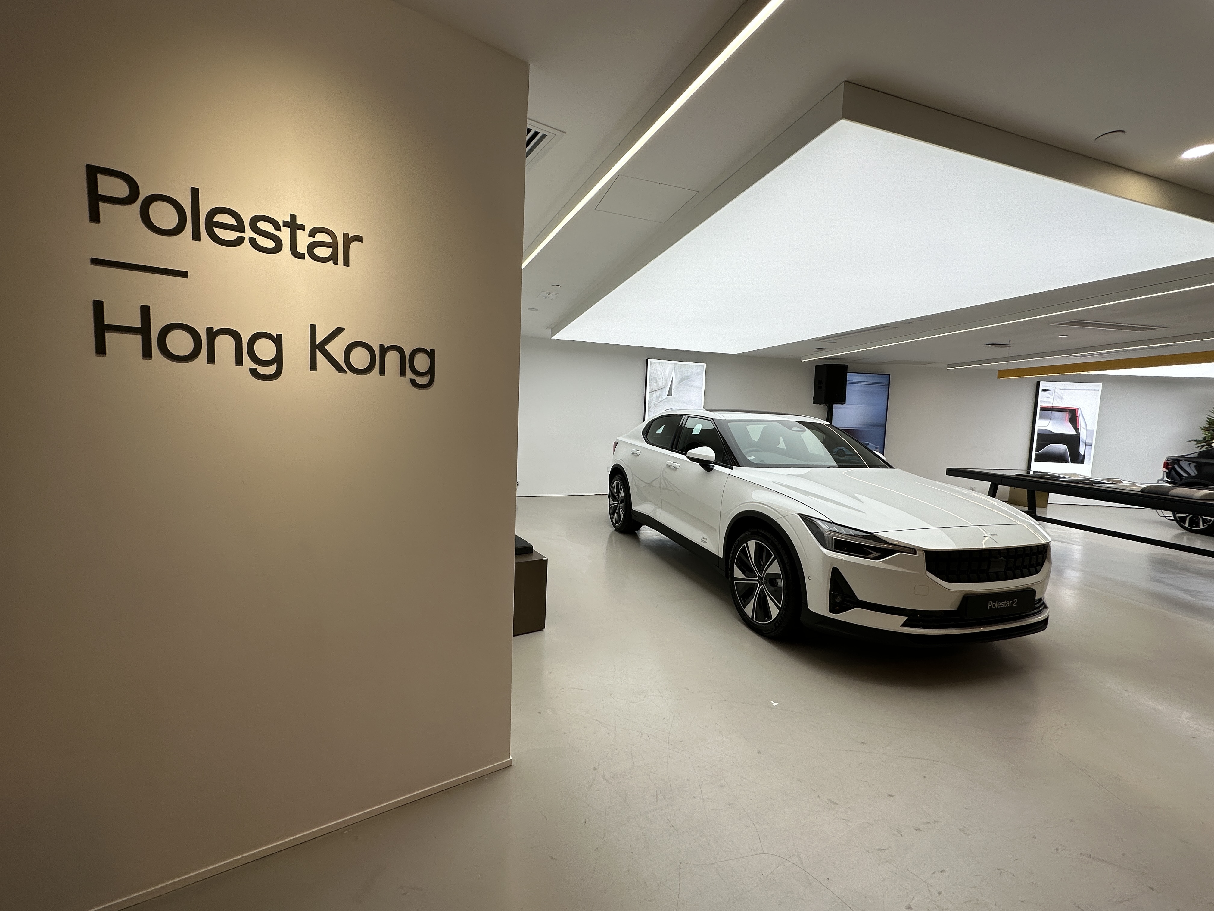 Polestar香港首個陳列室落戶灣仔合和中心