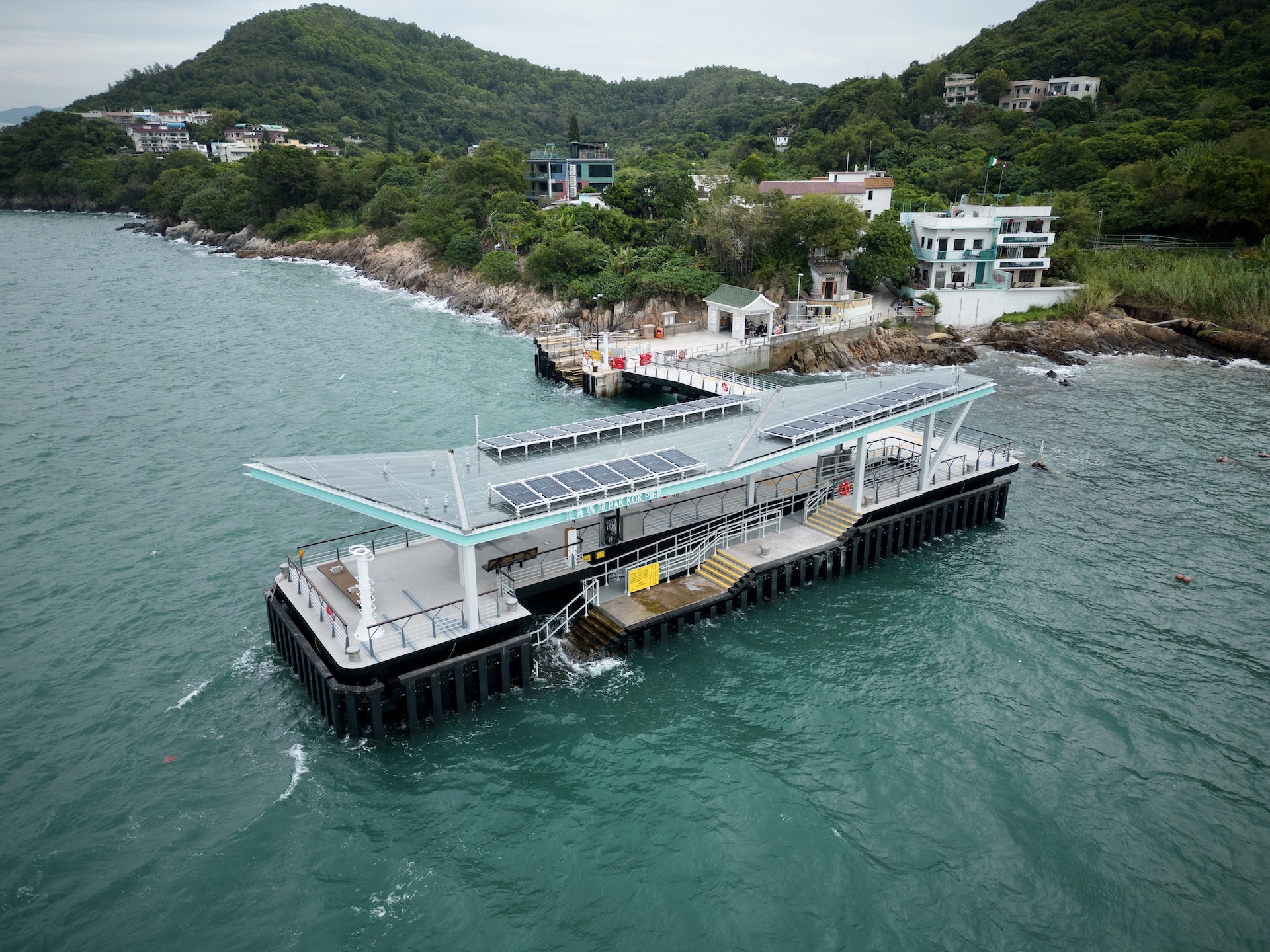 全新南丫島北角碼頭已於昨日(14日)正式啟用。(圖片來源:土木工程拓展署) 全新南丫島北角碼頭已於昨日(14日)正式啟用。(圖片來源:土木工程拓展署)