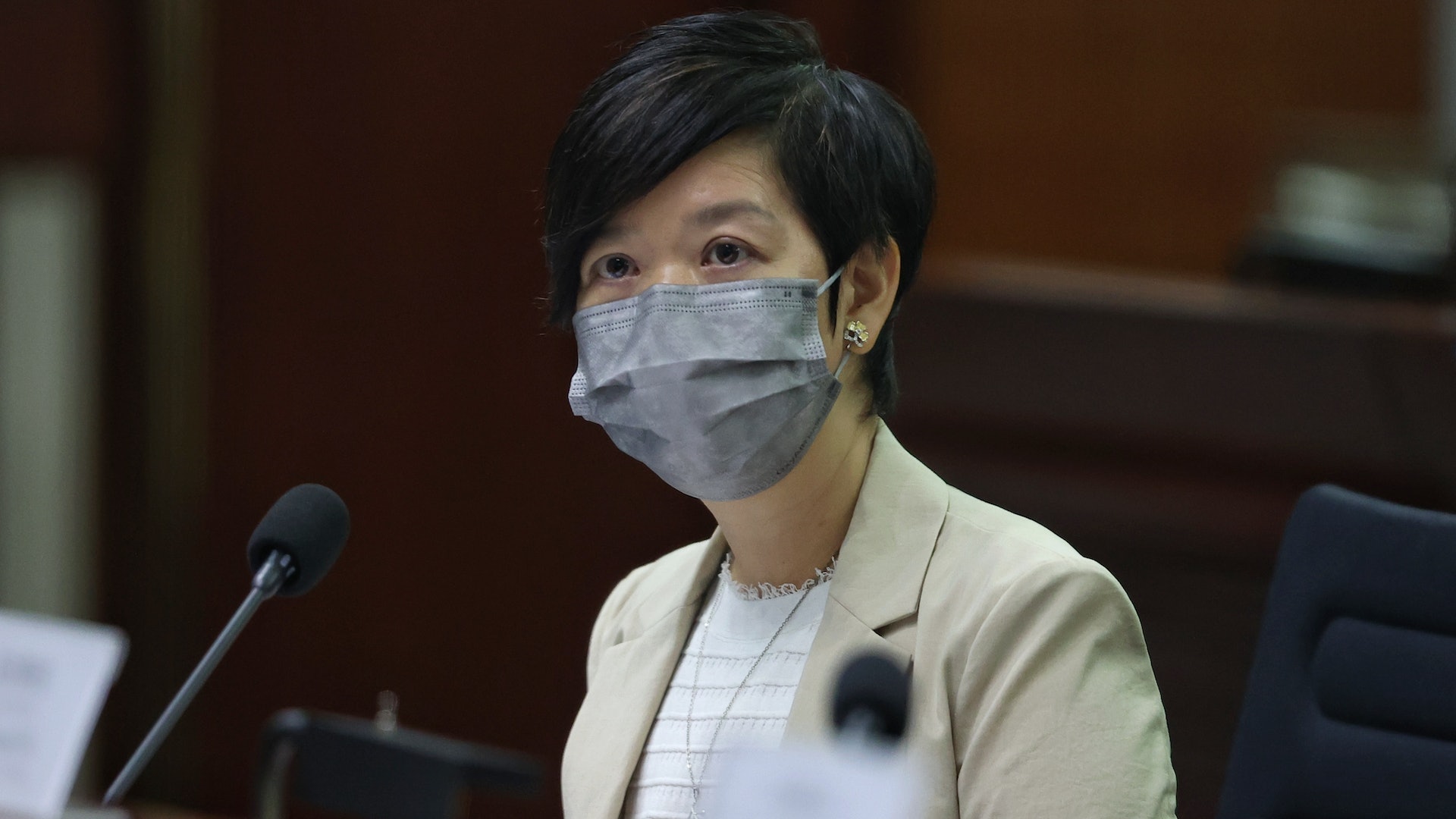 何永賢:簡約公屋選址詳細明年公布 10年內劣質劏房走向末路 何永賢:簡約公屋選址詳細明年公布 10年內劣質劏房走向末路