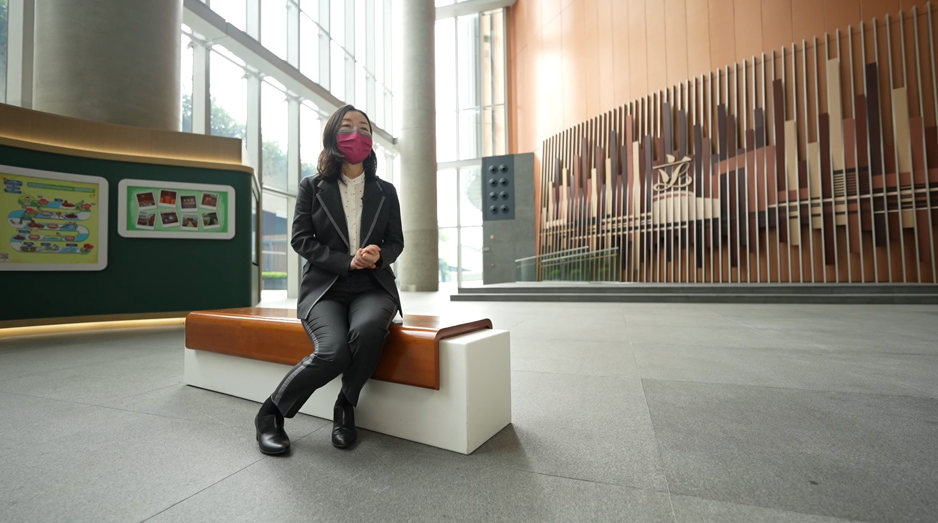 洪雯長期在學界、政界和商界從事研究工作,專注於香港發展與經濟轉型。(香港再出發大聯盟影片截圖) 洪雯長期在學界、政界和商界從事研究工作,專注於香港發展與經濟轉型。(香港再出發大聯盟影片截圖)