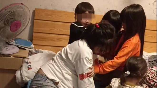 25歲女子生第五胎前夕婚變 丈夫重男輕女提離婚月給每孩僅200元 25歲女子生第五胎前夕婚變 丈夫重男輕女提離婚月給每孩僅200元