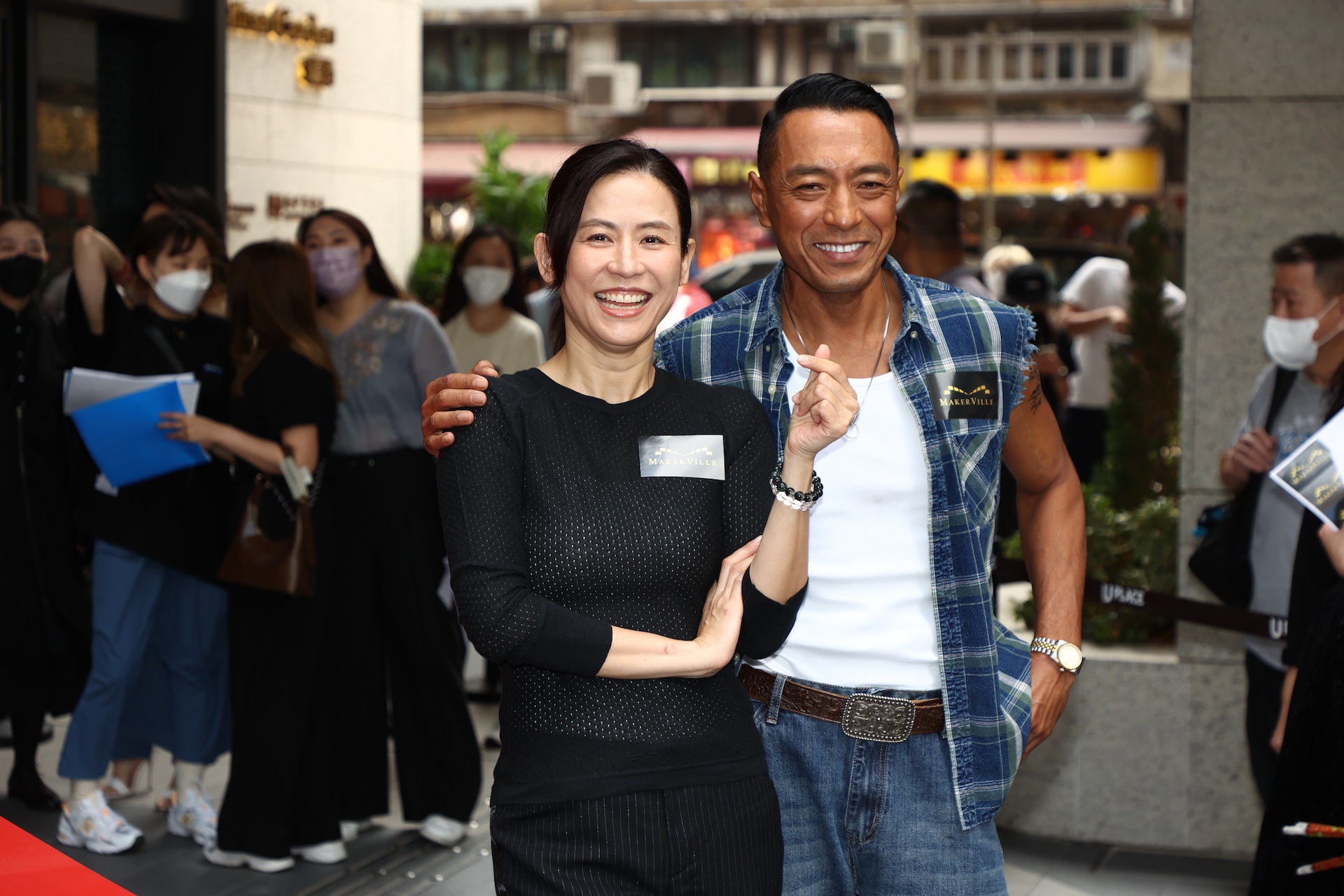 黑仔笑言日對夜對Jessica,搞到自己身出都有對方的氣味。(葉志明攝) 黑仔笑言日對夜對Jessica,搞到自己身出都有對方的氣味。(葉志明攝)