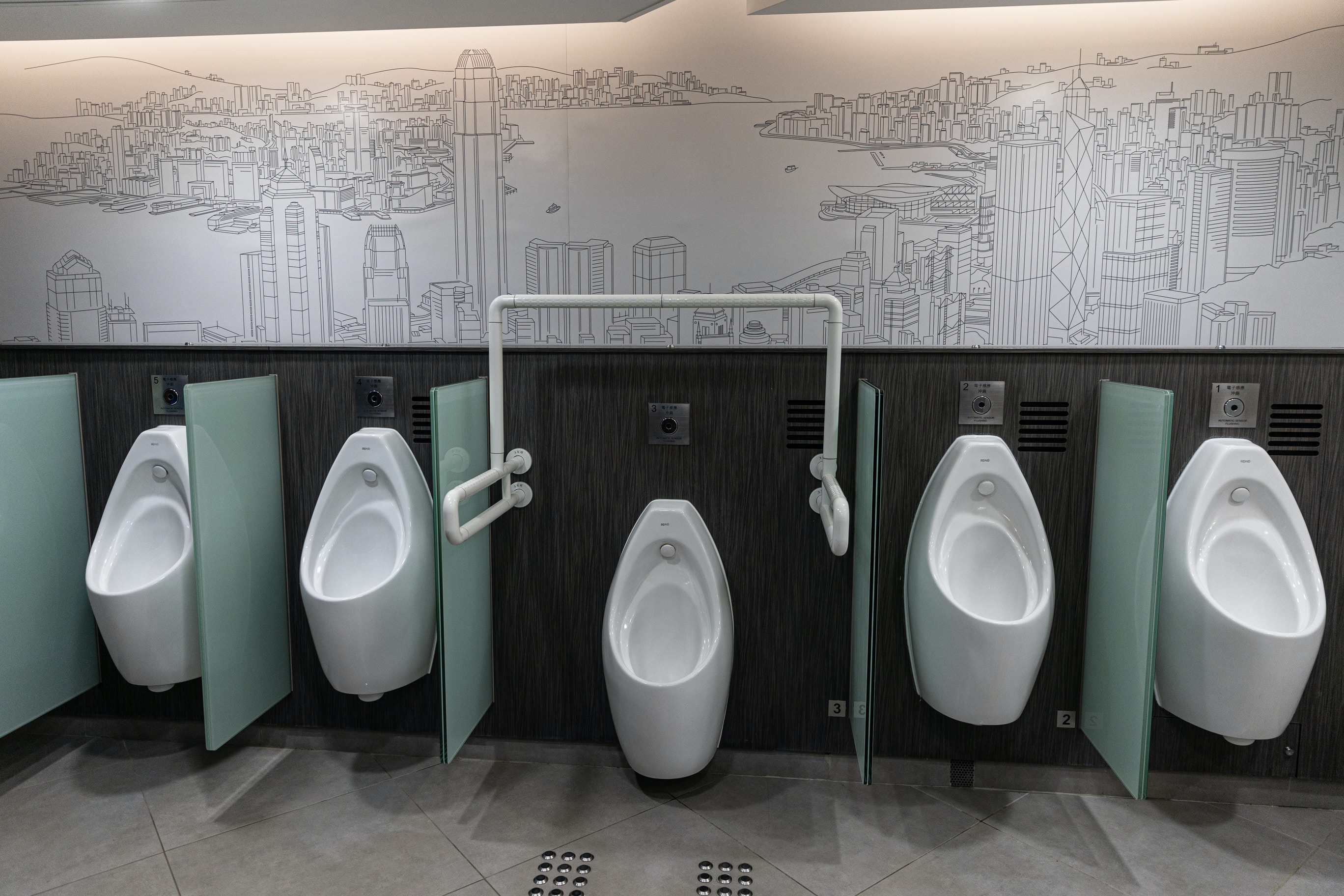 Inventory of the best public toilets｜Gold Award The Peak Tower has a
