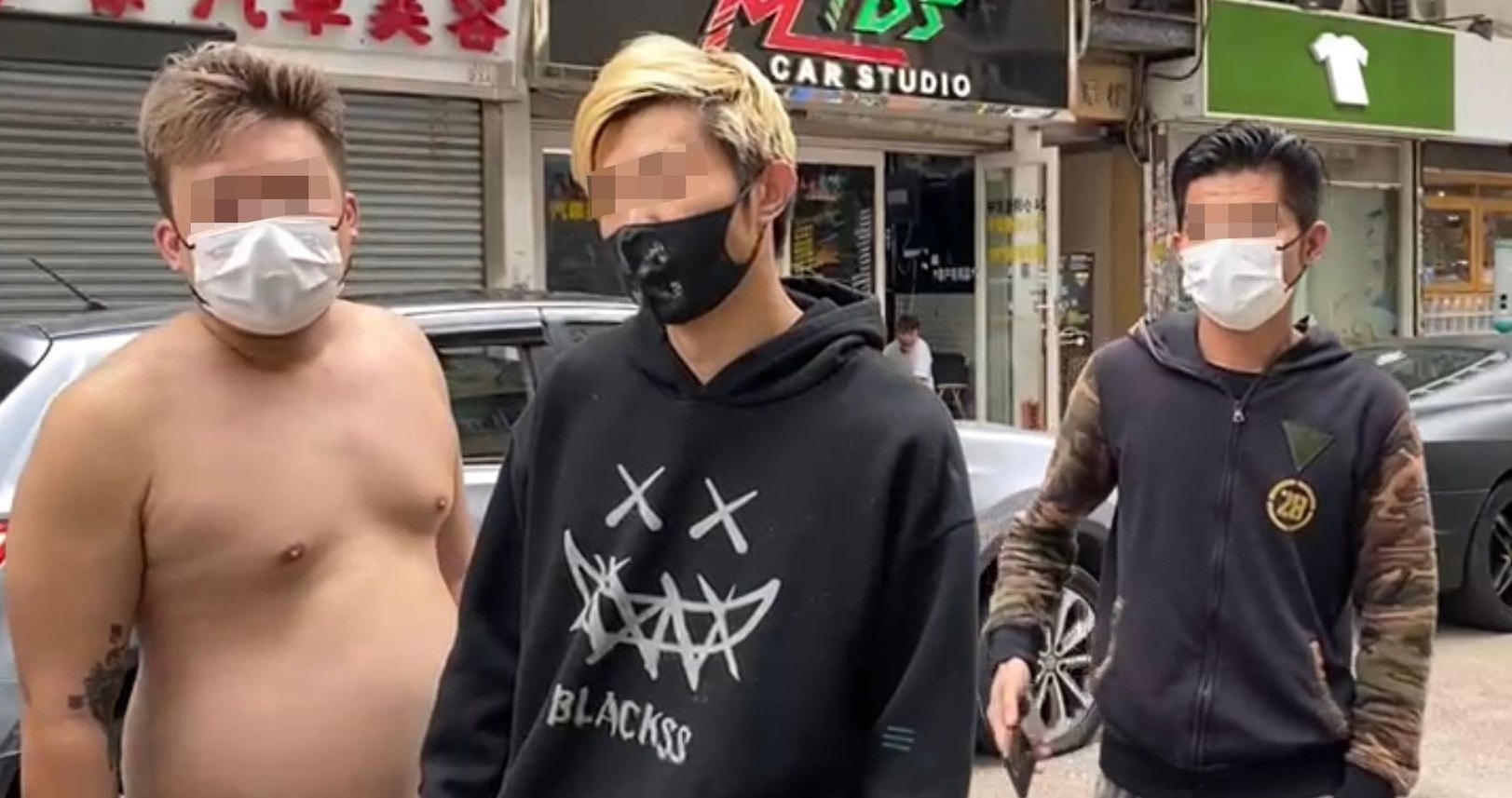 涉事相片在網上瘋傳，有網民笑稱車房惡煞是「深水埗Error」。（網上圖片)
