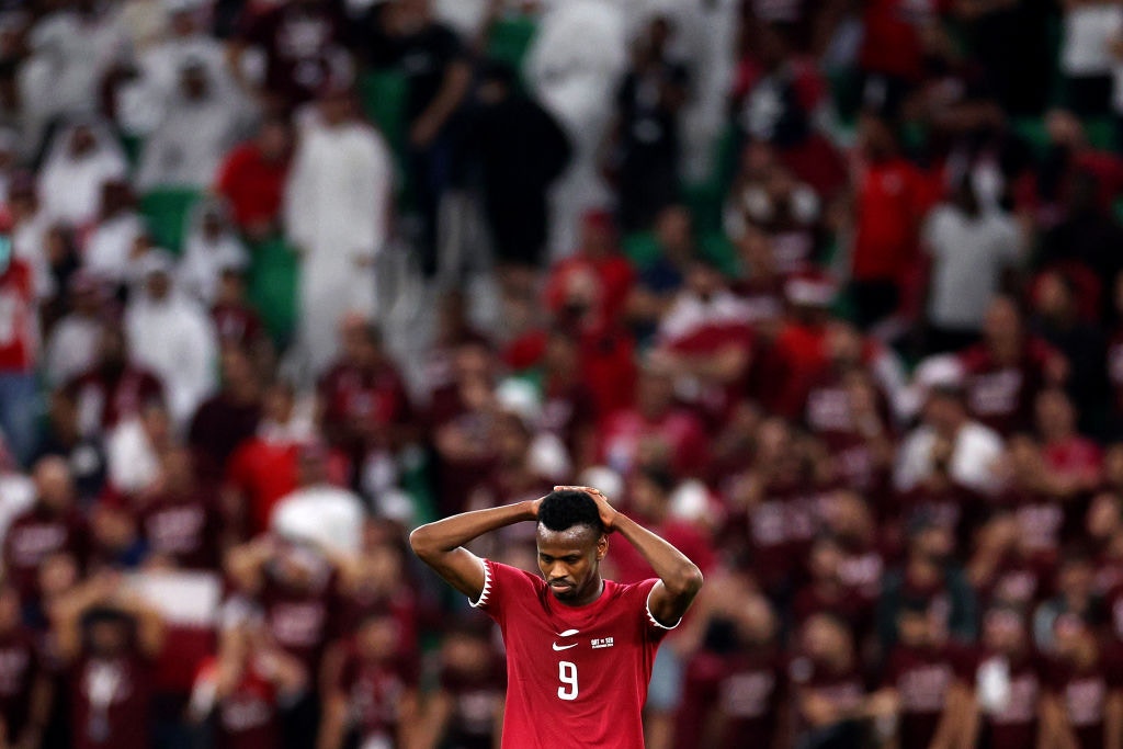 卡塔爾首兩輪分組賽全敗，成為今屆第一支出局球隊。（Getty Images）