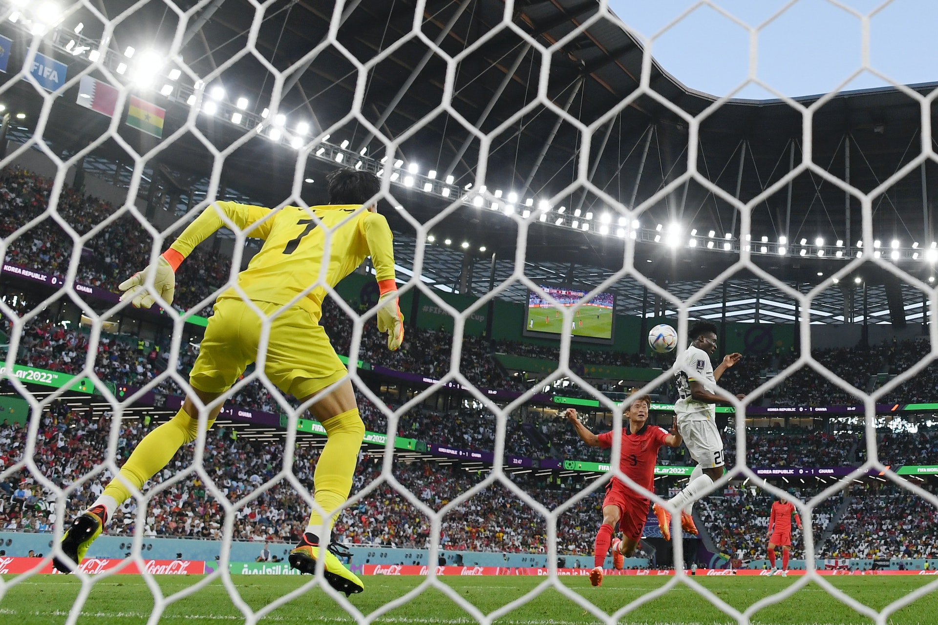 古度斯搶點,頭槌頂入,加納領先到2:0。(Getty Images) 古度斯搶點,頭槌頂入,加納領先到2:0。(Getty Images)