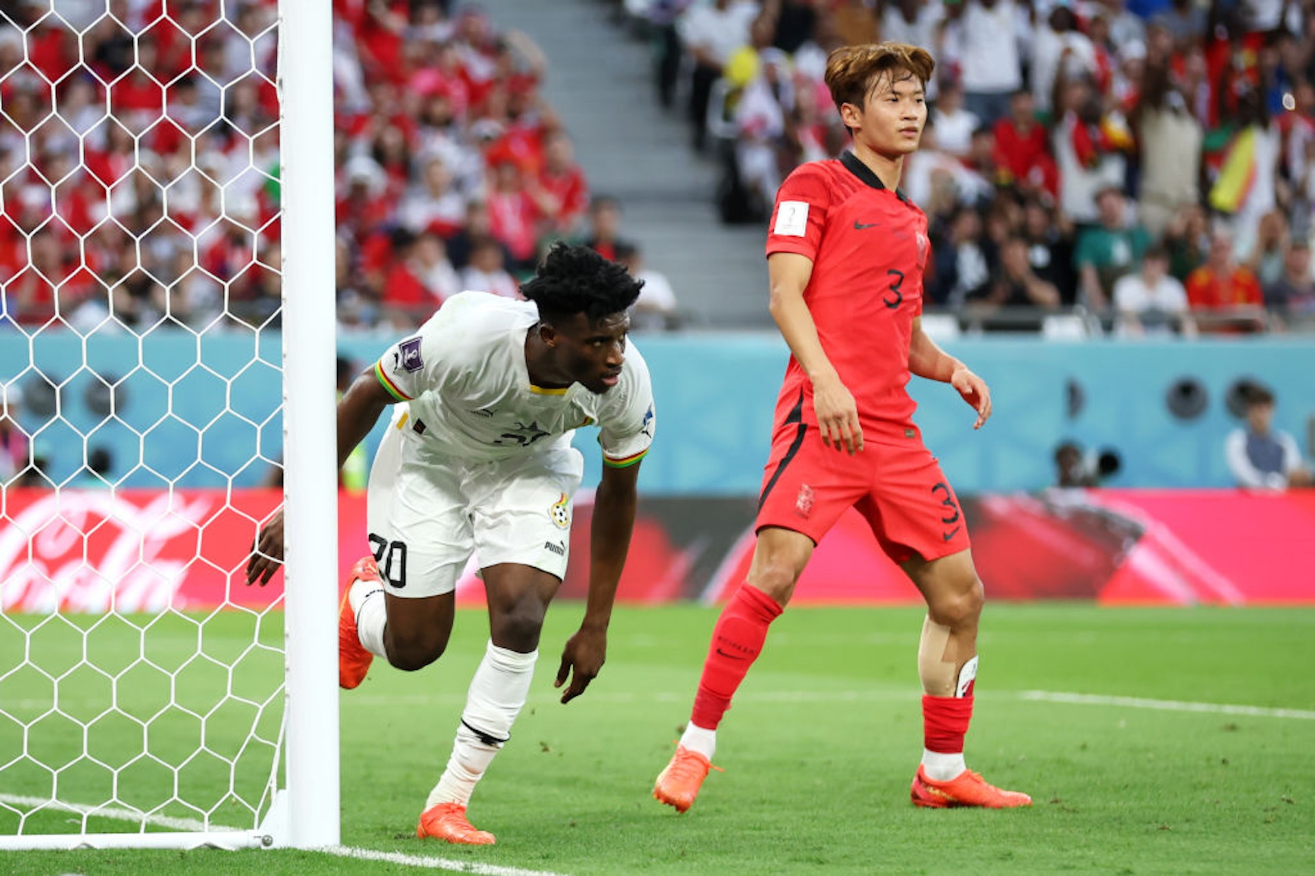 古度斯搶點,頭槌頂入,加納領先到2:0。(Getty Images) 古度斯搶點,頭槌頂入,加納領先到2:0。(Getty Images)