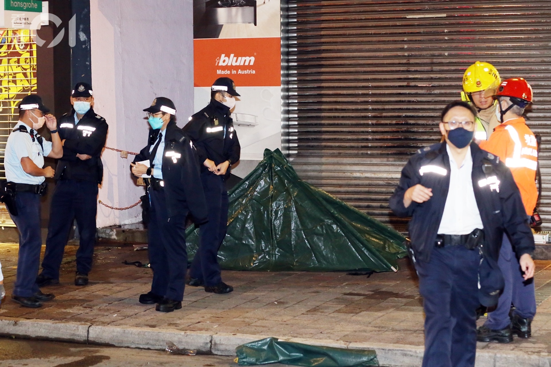 一名男子在現場被證實死亡。(陳永武攝)