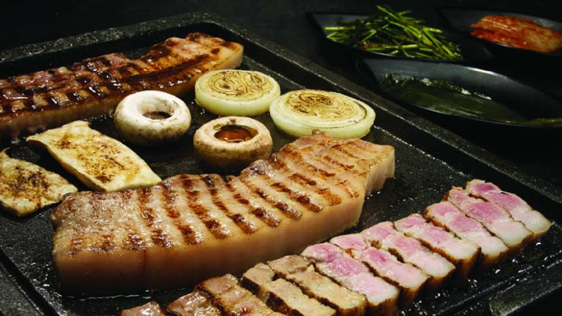 多款肉類拼盤(哈南豬家烤肉店) 多款肉類拼盤(哈南豬家烤肉店)