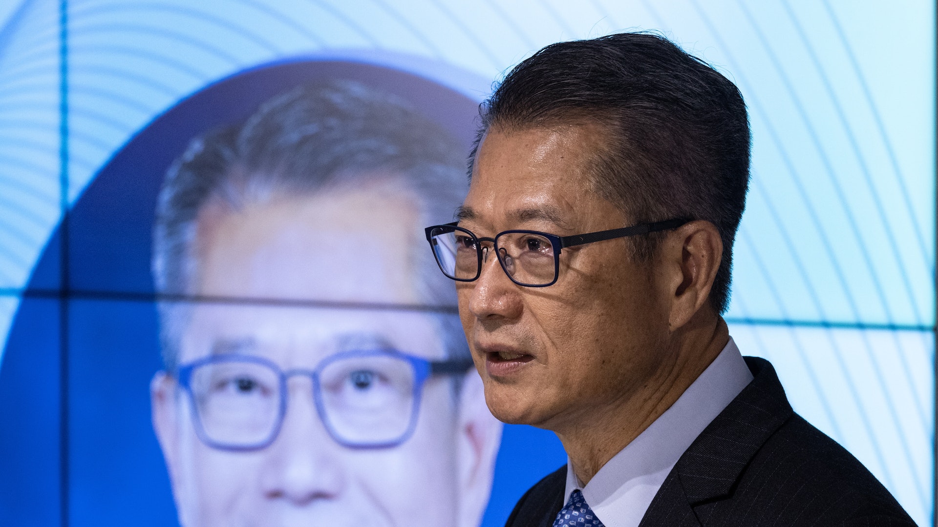 千億財赤 陳茂波 啲錢搵嚟就係要使政府有責任穩經濟 千億財赤 陳茂波 啲錢搵嚟就係要使政府有責任穩經濟