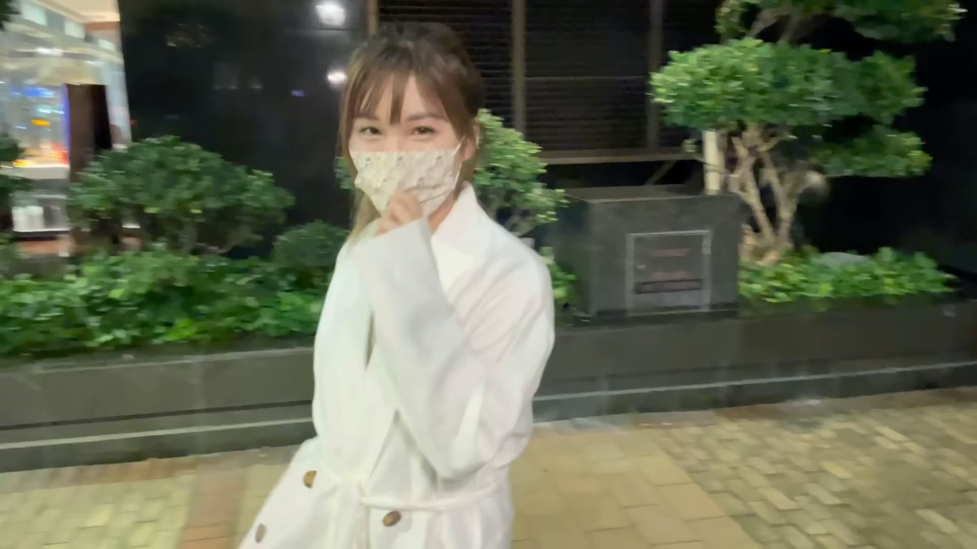Erena起初有着褸。(YouTube/@Thisisshl 素小姐) Erena起初有着褸。(YouTube/@Thisisshl 素小姐)