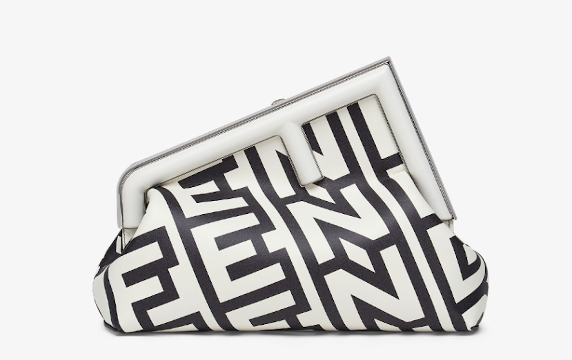 FENDI手袋2022|FENDI First Midi HK$ 27,800(FENDI 官網) FENDI手袋2022|FENDI First Midi HK$ 27,800(FENDI 官網)