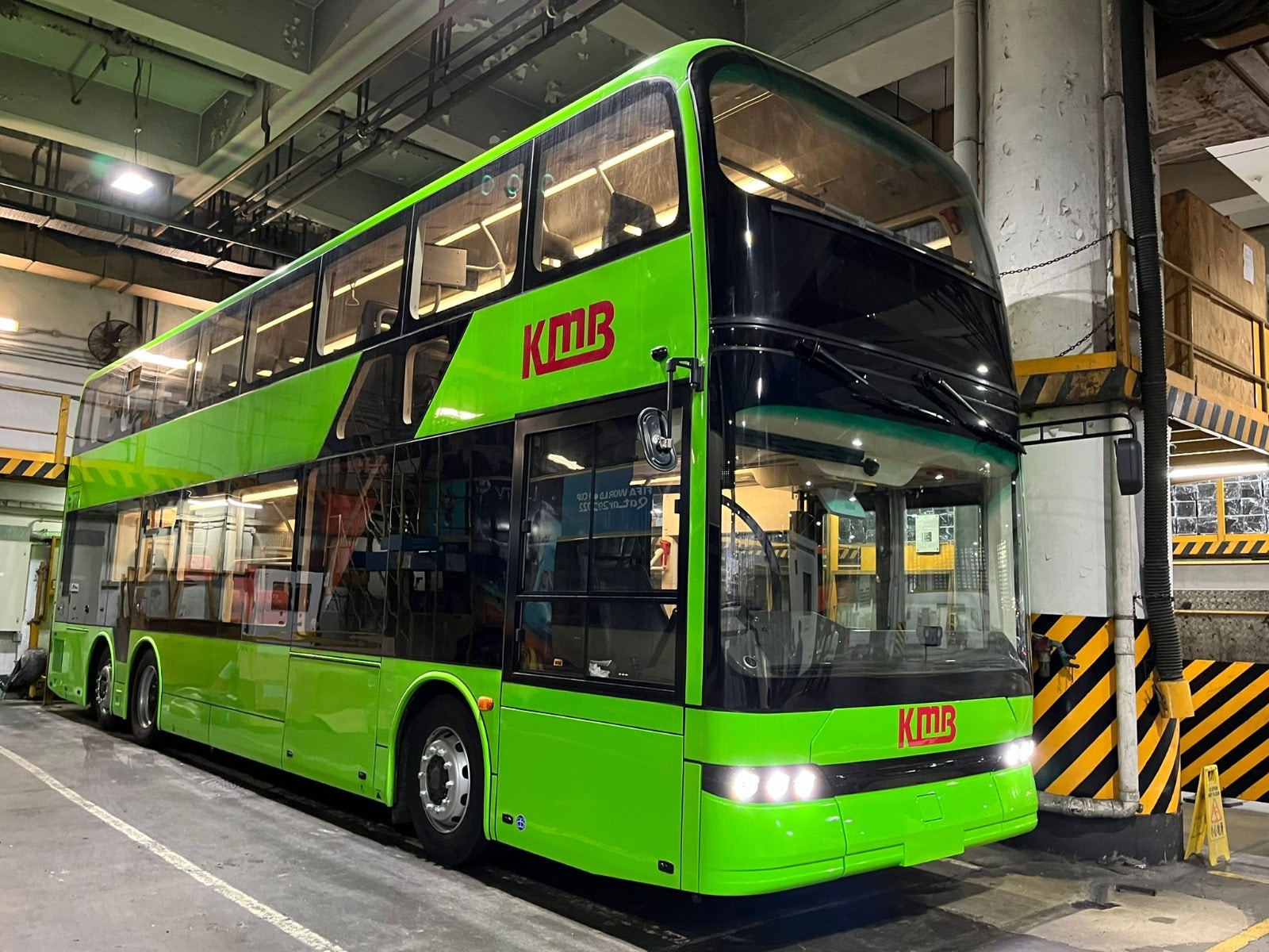 Kmb S First Double Decker Electric Bus Arrives In Hong Kong And Will Be Tested To Use Electro