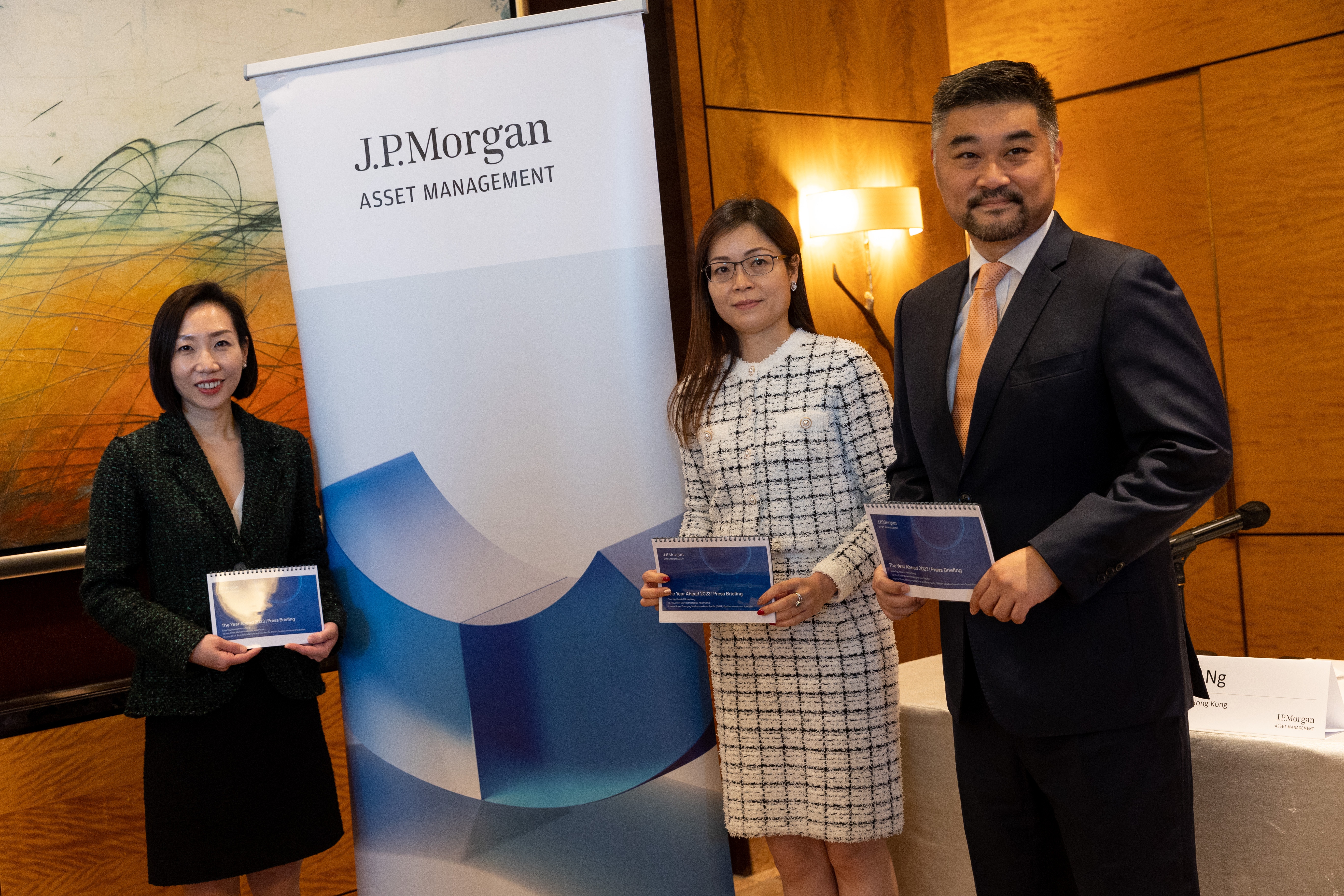 摩根資產管理料中國經濟未來一年改善看好科網電動車及新能源股