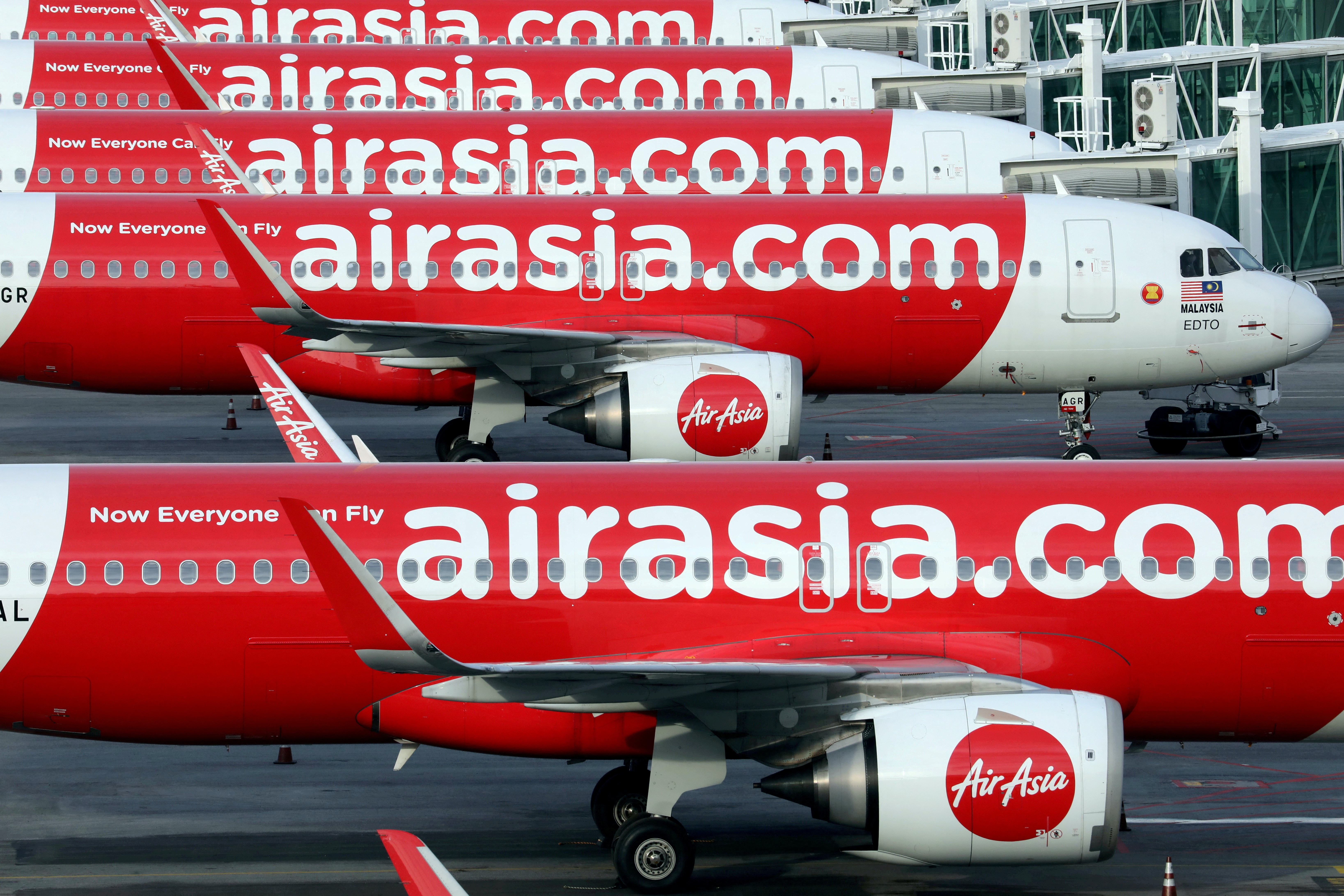 AirAsia亞洲航空500萬乘客員工資料外泄馬來西亞調查 – 香港01