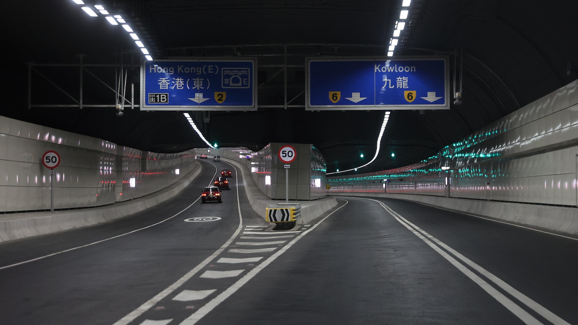 將藍隧道|車流未達設計量一半分流遜預期 運署研3月辦過海隧巴 將藍隧道|車流未達設計量一半分流遜預期 運署研3月辦過海隧巴