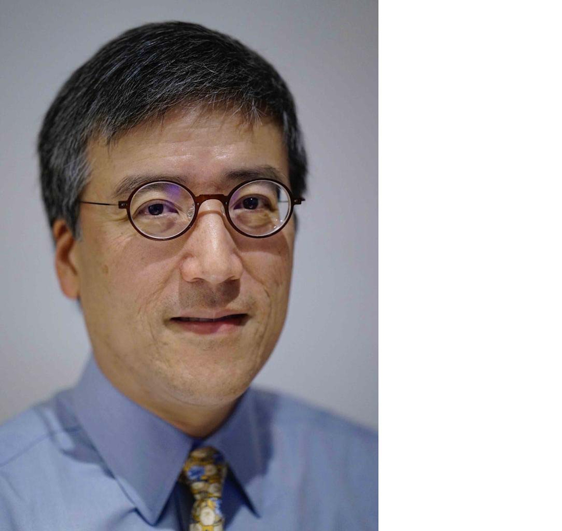 免疫及過敏病科醫生鄔揚源解釋,異位性皮膚炎(濕疹)的成因可分基因遺傳或長時間接觸外在致敏原而致。 免疫及過敏病科醫生鄔揚源解釋,異位性皮膚炎(濕疹)的成因可分基因遺傳或長時間接觸外在致敏原而致。