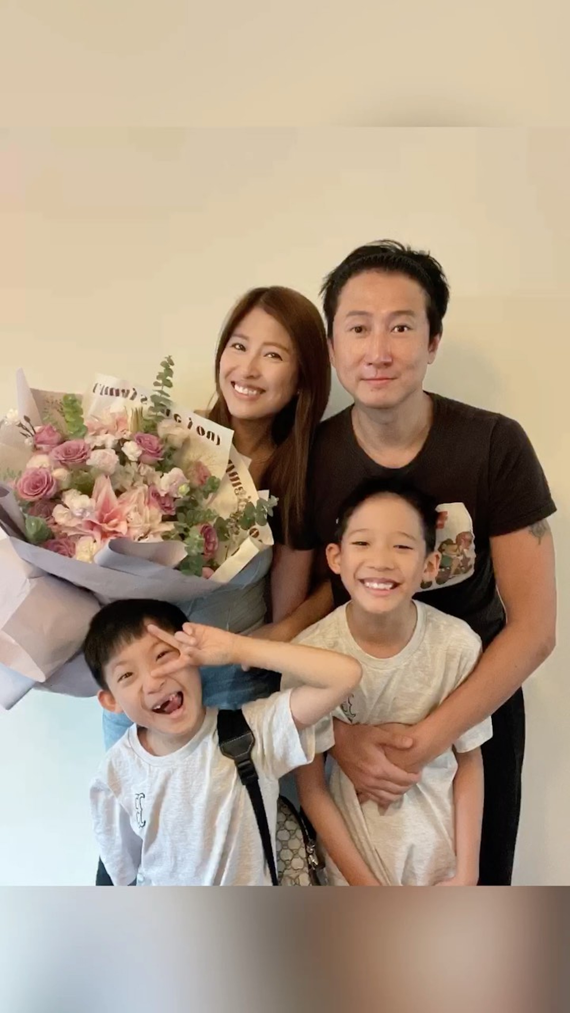 周家蔚2012年與洪天明結婚後誕下兩子。(IG:@janetchowkawai) 周家蔚2012年與洪天明結婚後誕下兩子。(IG:@janetchowkawai)