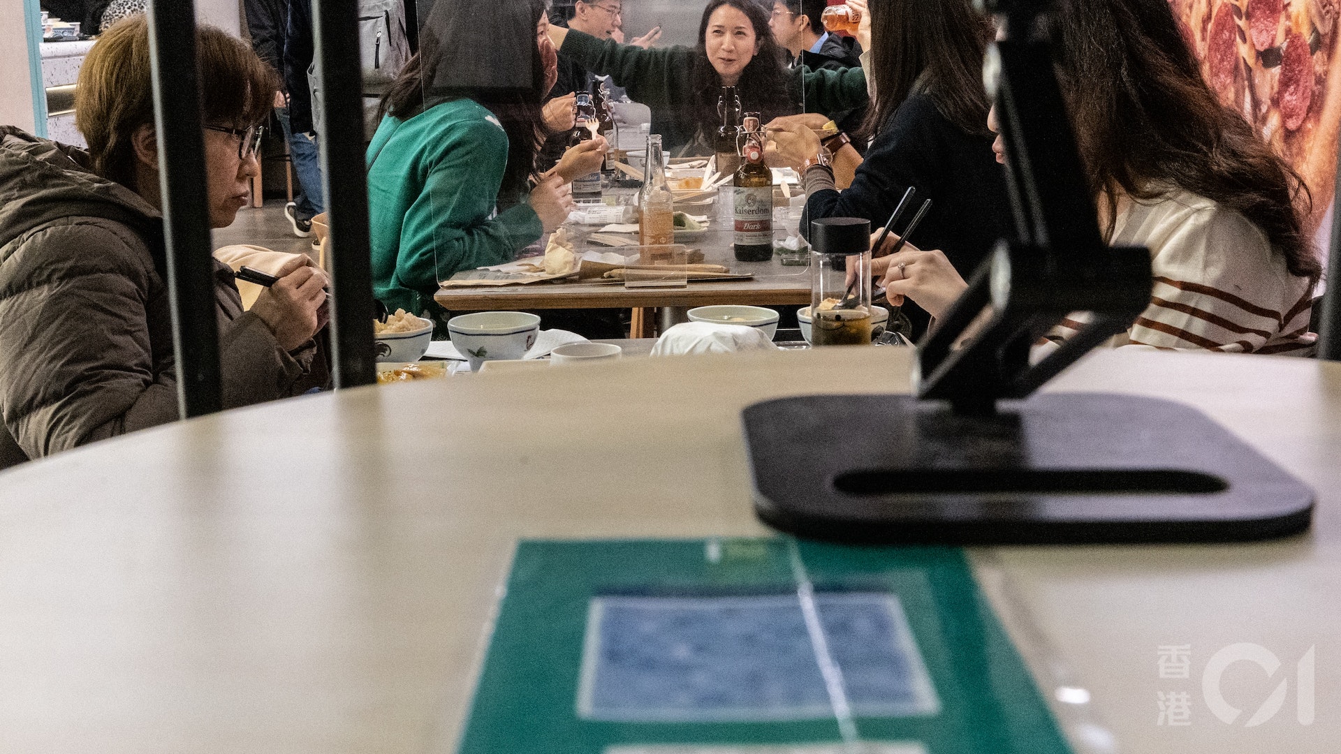 疫情.12.14|增14870宗確診 輸入896宗創新高 旅客歡迎撤黃碼 疫情.12.14|增14870宗確診 輸入896宗創新高 旅客歡迎撤黃碼