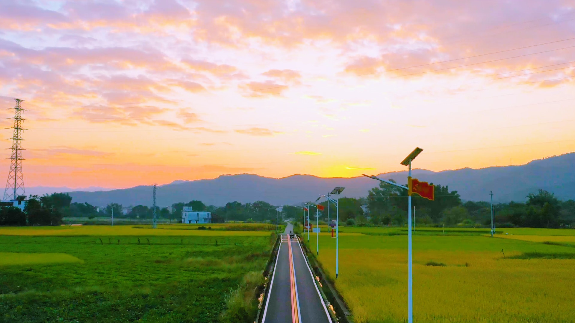 康莊大道 連平縣融媒體中心供圖 康莊大道 連平縣融媒體中心供圖
