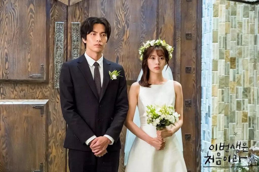 應否赴約出席前度婚禮引網民熱討專家：只有1種情況下可考慮