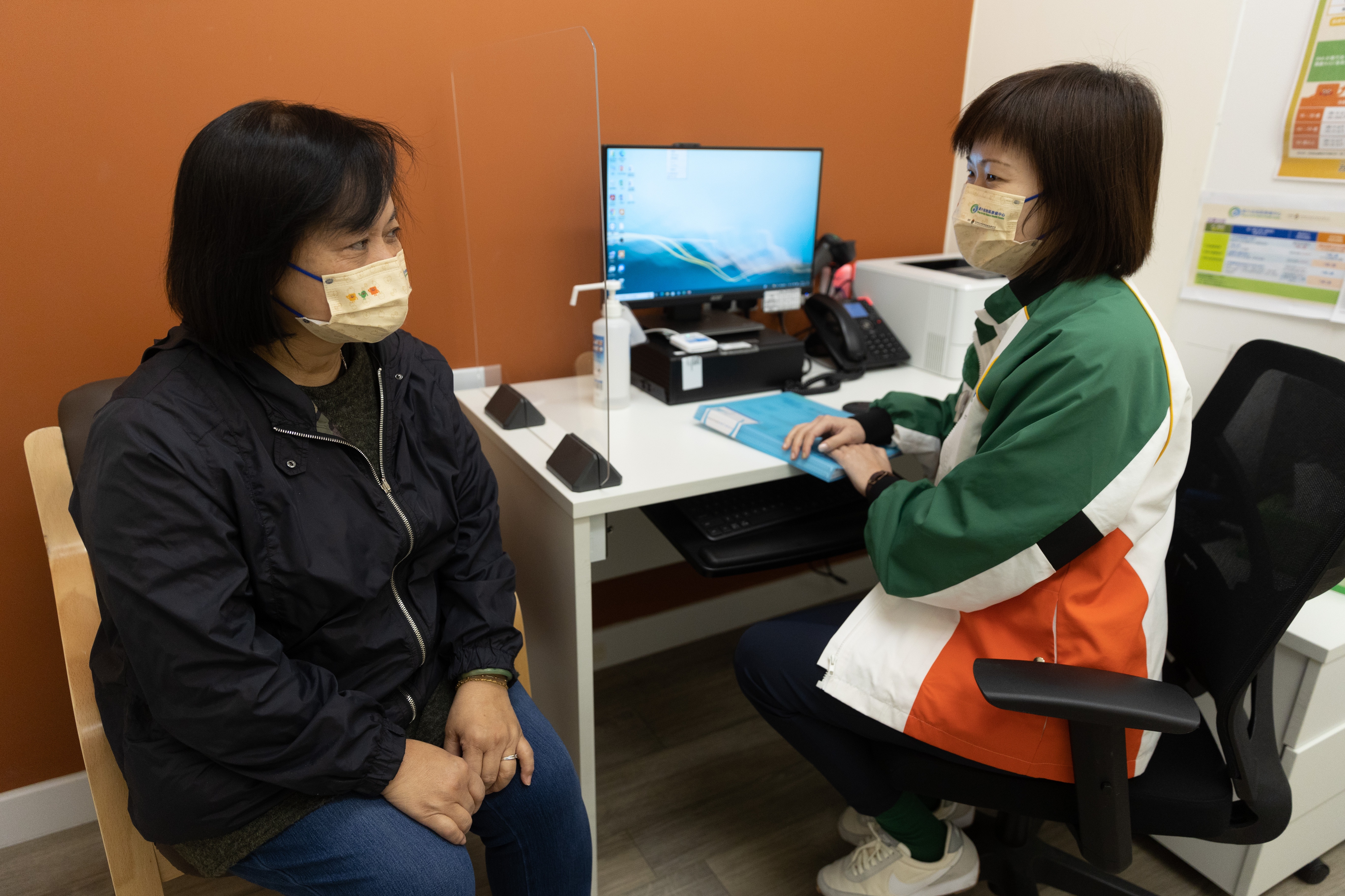 地區康健中心擬設醫生加強提供醫療服務　另設護士診所跟進健康