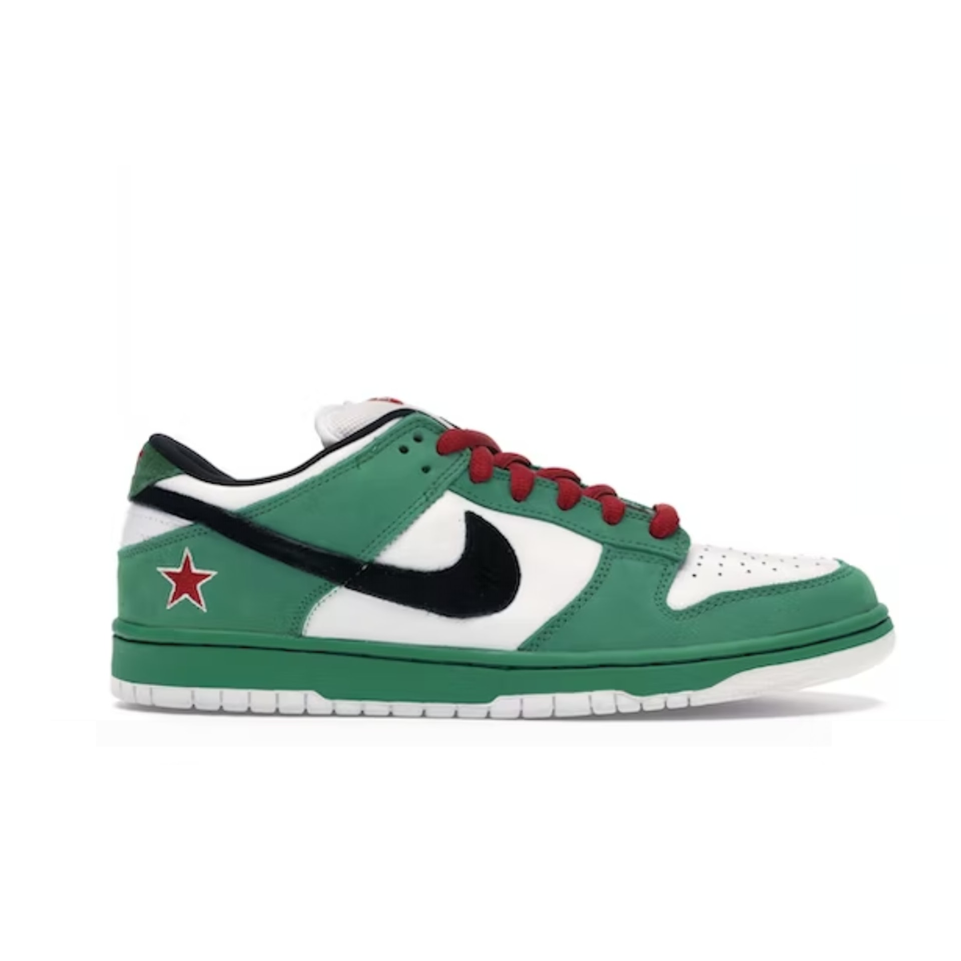 神物復刻可能?Heineken x Dunk SB Low 傳明年回歸!(NIKE 官網) 神物復刻可能?Heineken x Dunk SB Low 傳明年回歸!(NIKE 官網)