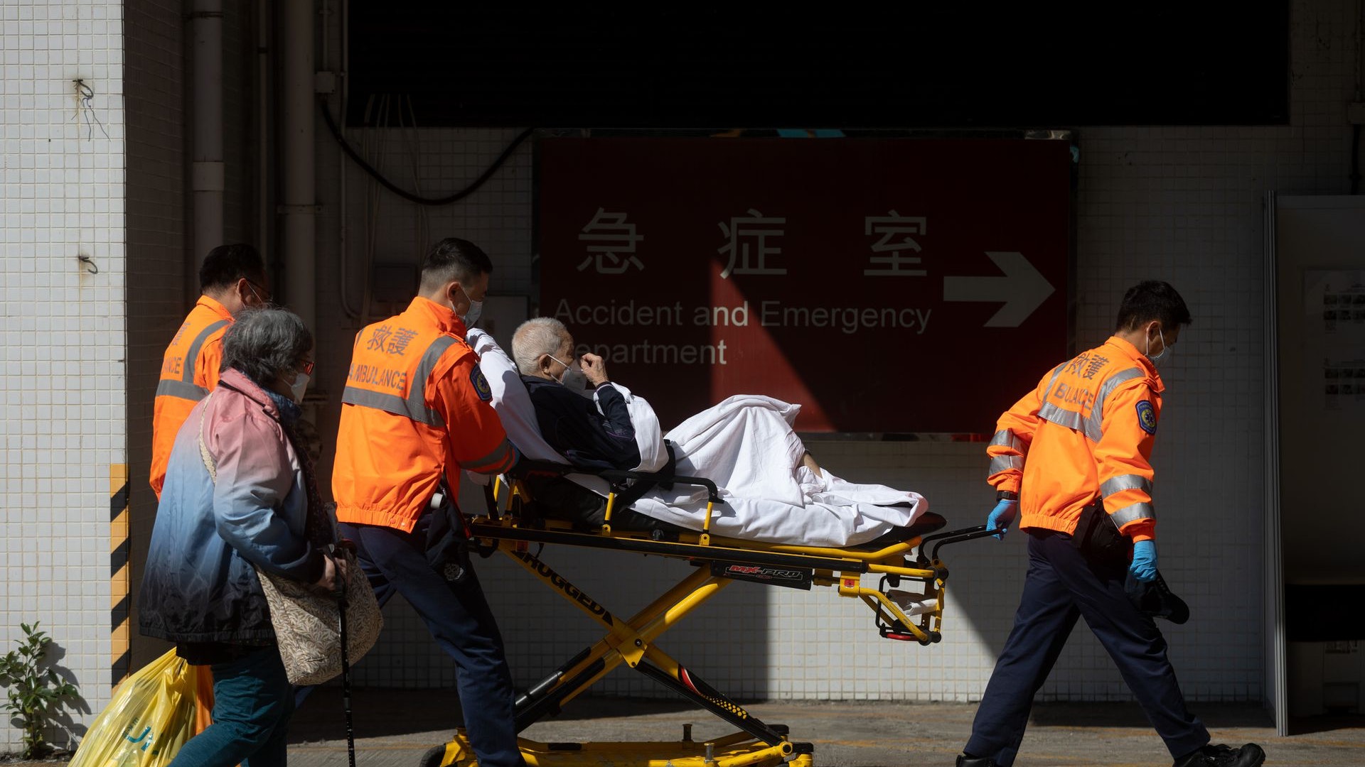 衞生署發信私家醫生鼓勵助診治新冠病人 每次可索20份新冠口服藥 衞生署發信私家醫生鼓勵助診治新冠病人 每次可索20份新冠口服藥