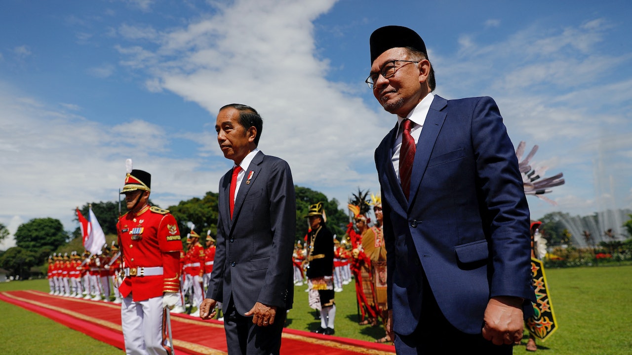 馬來西亞首相安華晤佐科維多多 同意加強棕櫚油方面合作 – 香港01
