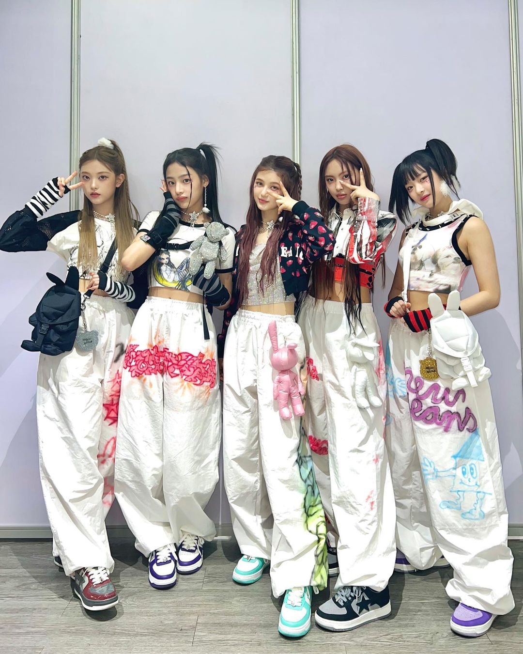 NewJeans 新聞 韓國女團New Jeans淊入「韓紙糾紛」 成箭靶位被鬧「辱華」