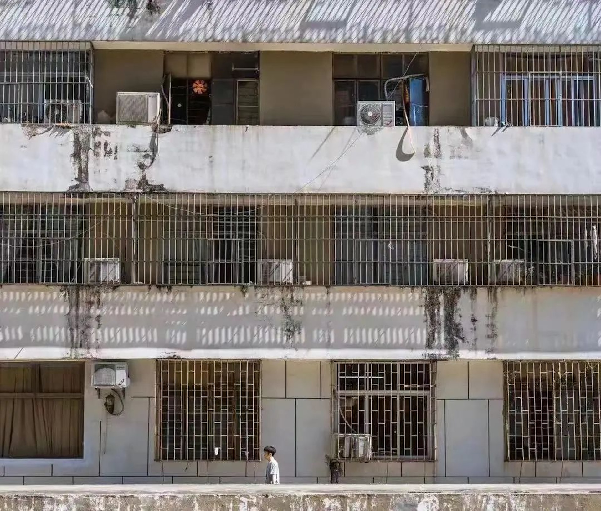 打工在外的男女或留守在家的男女与另一异性以「性伙伴」或者「临时夫妻」生活方式组建一个临时家庭。 (深圳微时光提供) 打工在外的男女或留守在家的男女与另一异性以「性伙伴」或者「临时夫妻」生活方式组建一个临时家庭。 (深圳微时光提供)