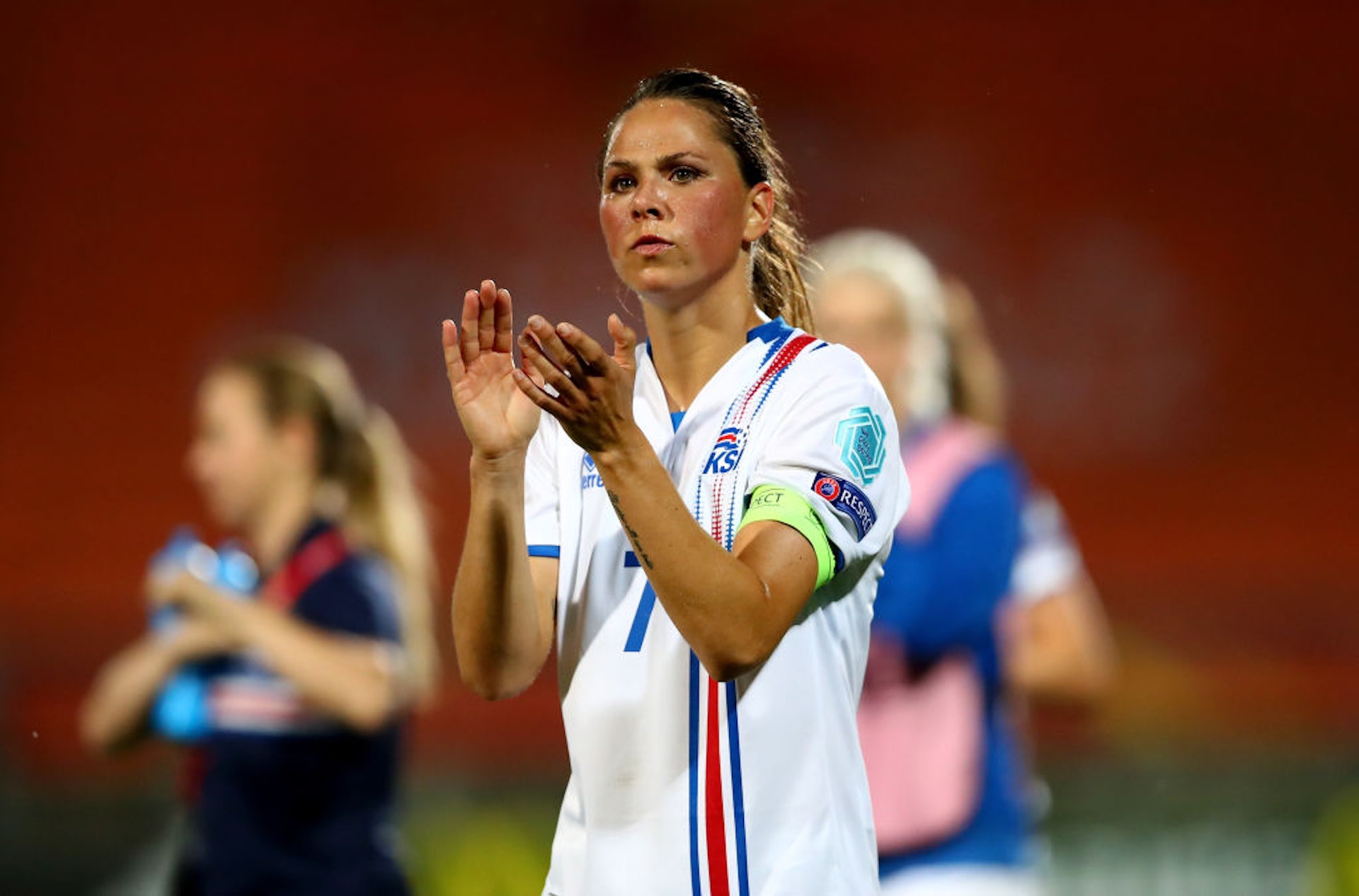 碧玉是冰島其中一位最著名女足球員，先後效力禾夫斯堡、里昂（圖）兩支頂級女足豪門。（Getty Images）