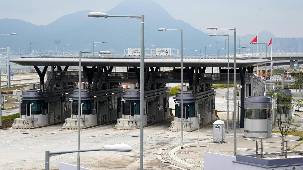 廣東交警：推出臨時調整香港入境兩地牌車輛檢驗便民措施