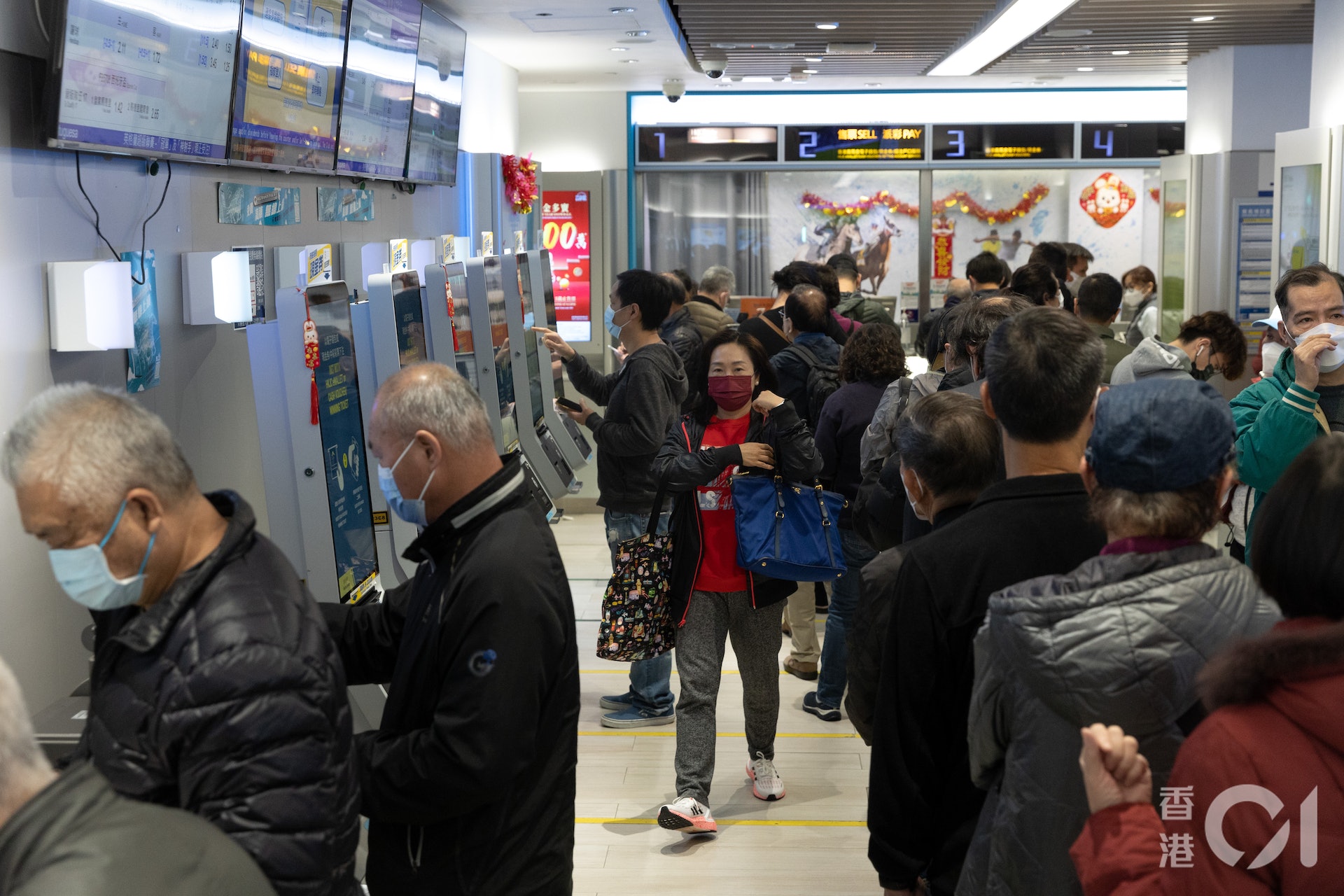 六合彩新春金多寶2023頭獎高達8000萬。(夏家朗攝) 六合彩新春金多寶2023頭獎高達8000萬。(夏家朗攝)
