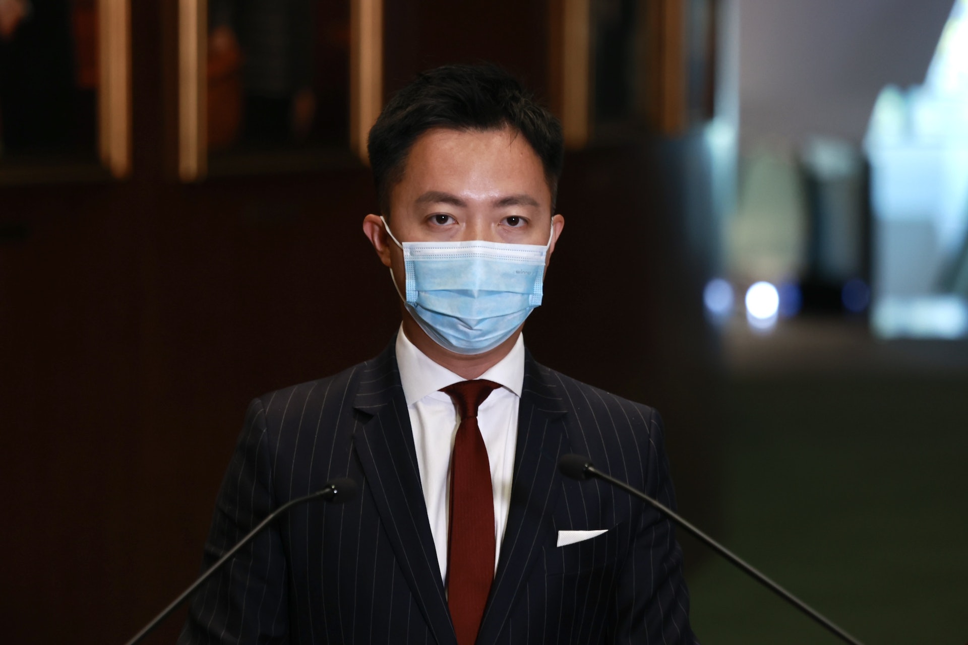 李梓敬回應英國西敏寺研討會撤回香港立法會議員的邀請,質疑對方偏聽。(黃寶瑩攝) 李梓敬回應英國西敏寺研討會撤回香港立法會議員的邀請,質疑對方偏聽。(黃寶瑩攝)