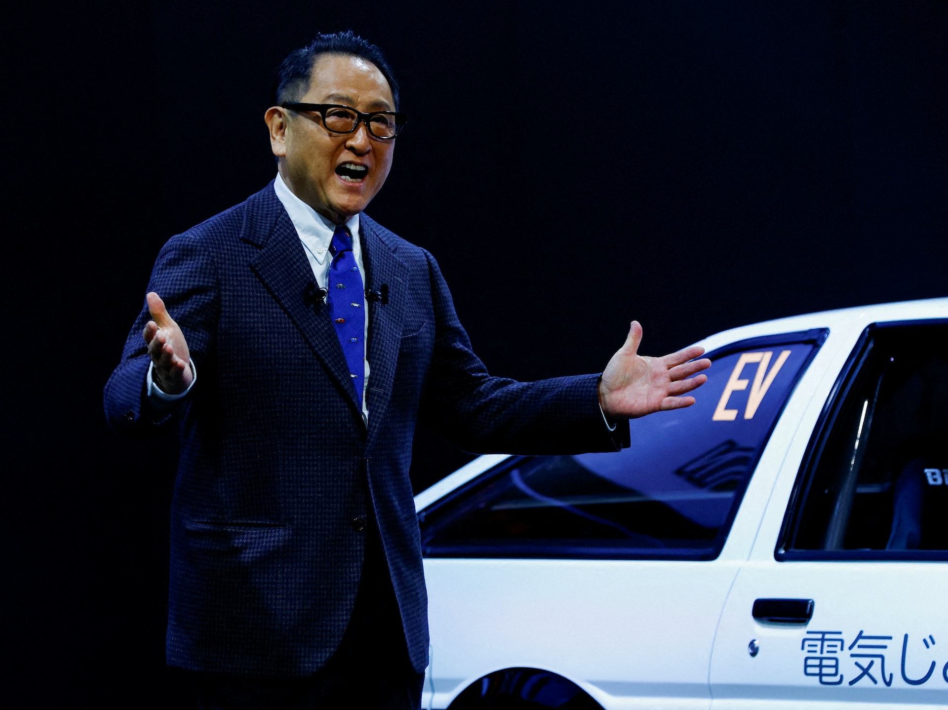 豐田章男堅稱自己是電動車的支持者，但認為脫碳的過程實現碳中和，需要的不僅是電動汽車。（Reuters）
