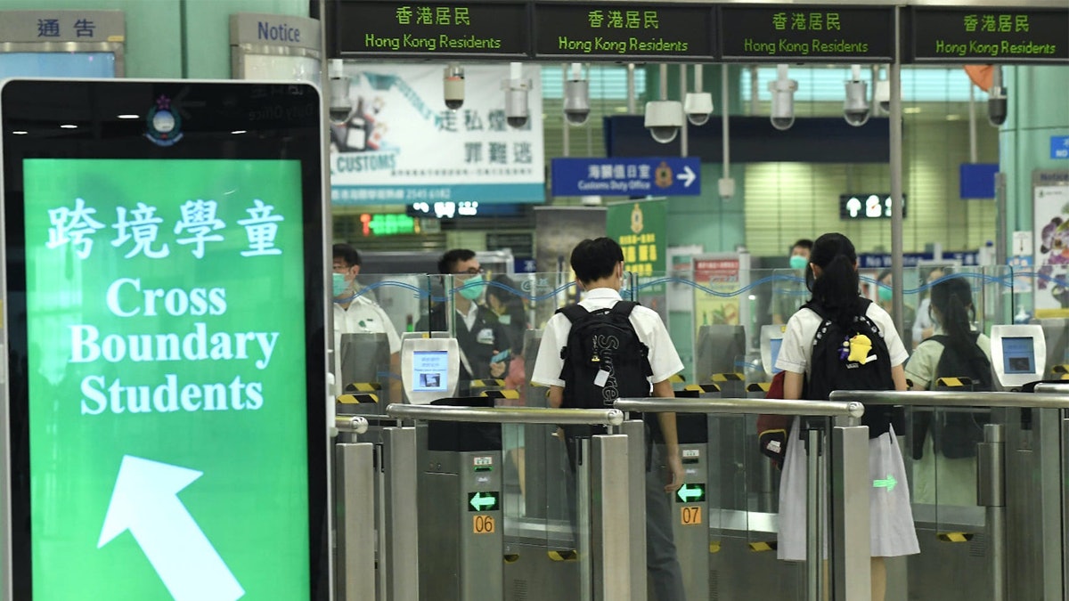 港校2月起全日制 教評會提10點建議:跨境學生快測代核酸檢測 港校2月起全日制 教評會提10點建議:跨境學生快測代核酸檢測
