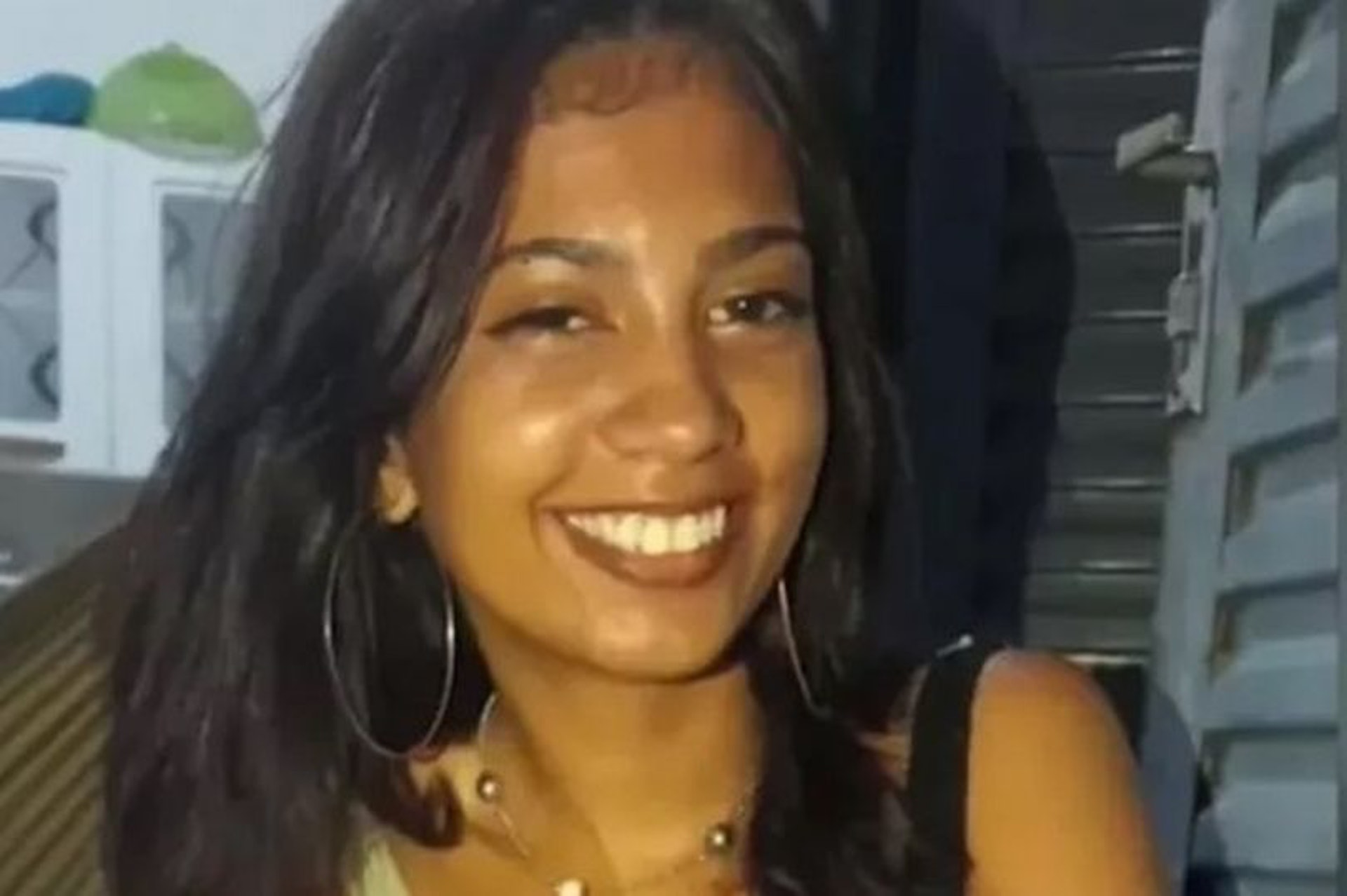 亞娜伊娜（Janaína da Silva Bezerra）遭同校男學生性侵後，扭斷頸致死。（網上圖片）
