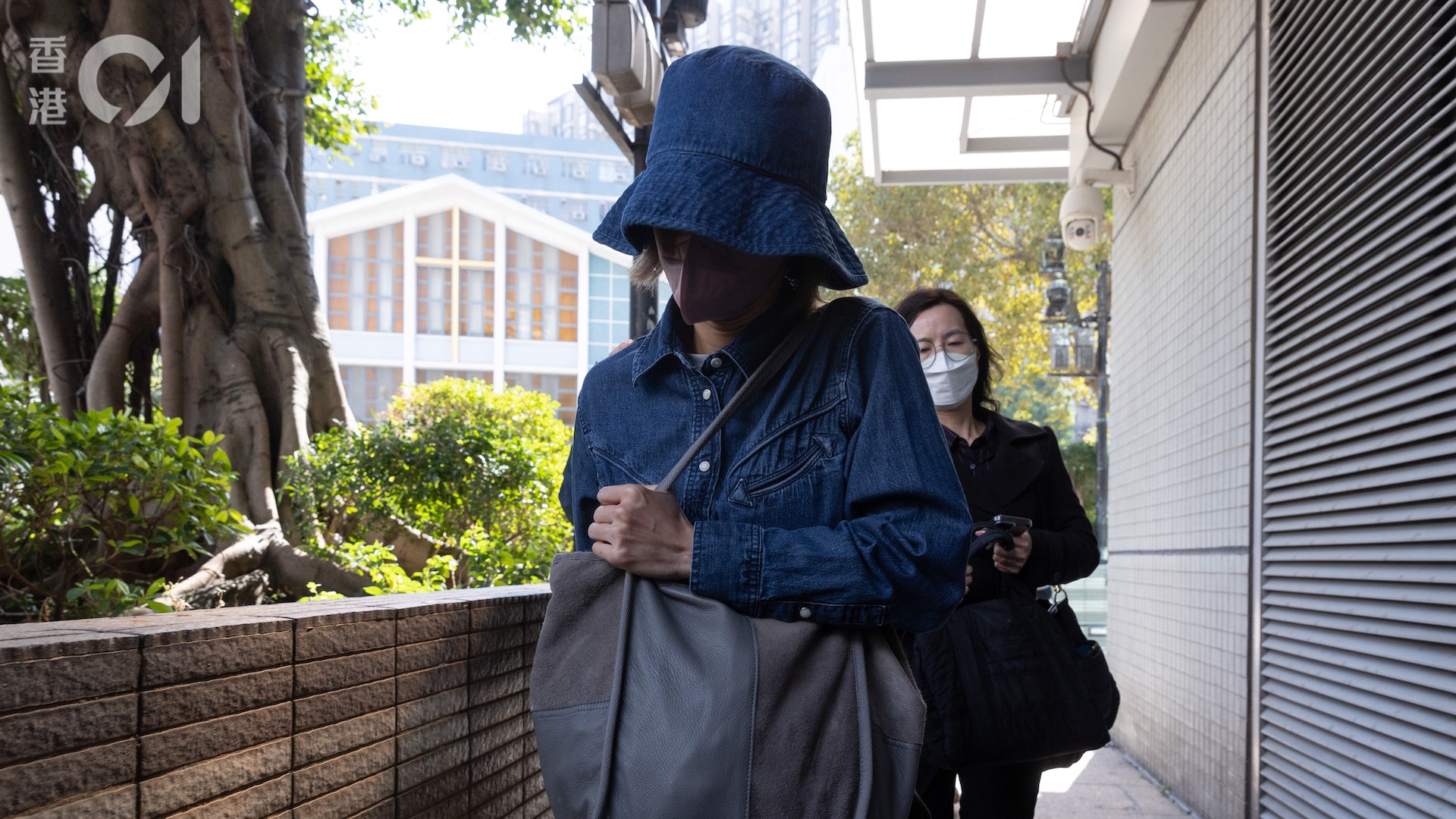 MIRROR演唱會墜屏幕 3涉欺詐被告表證成立 不自辯明年2月陳詞 MIRROR演唱會墜屏幕 3涉欺詐被告表證成立 不自辯明年2月陳詞