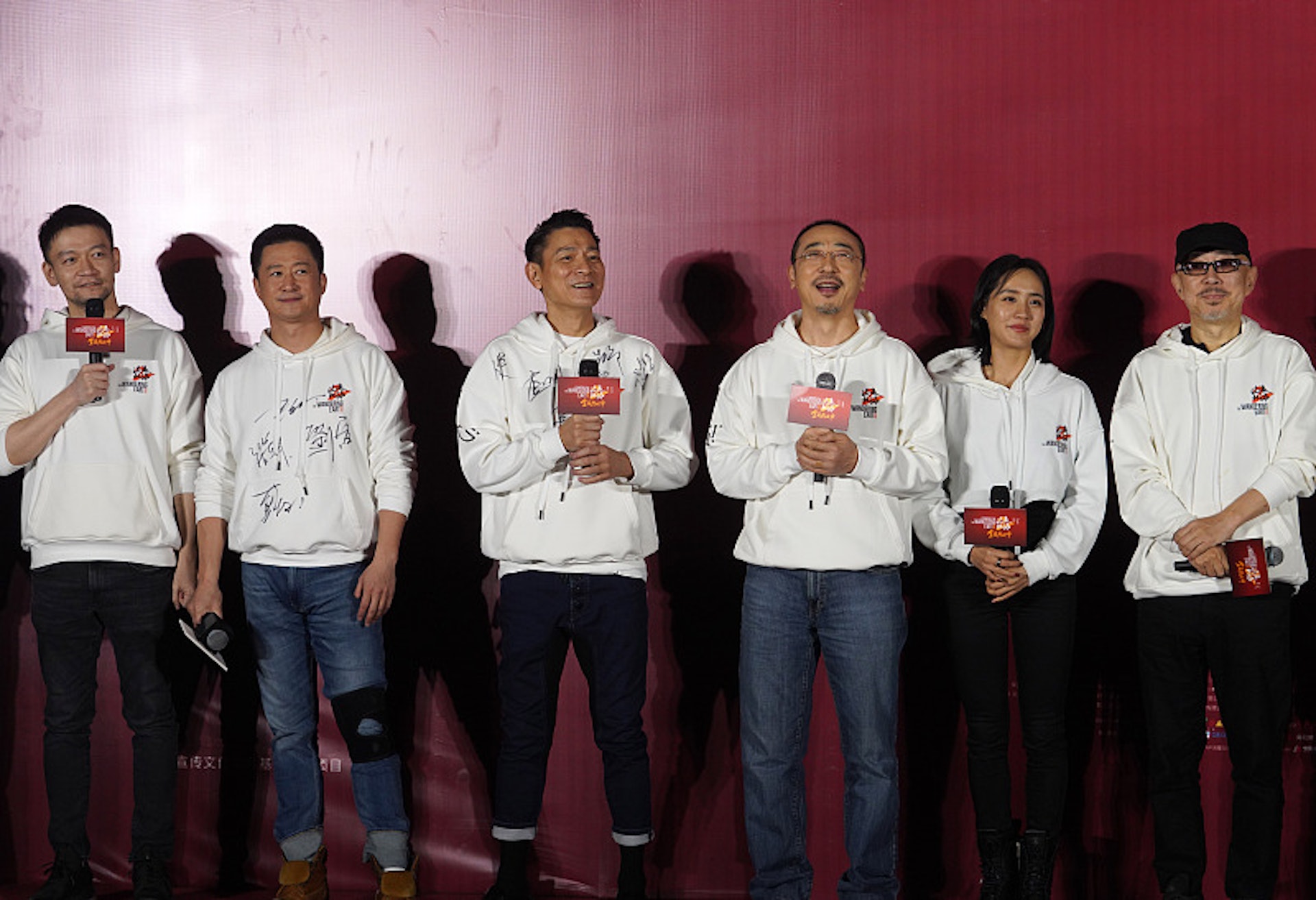 劉德華現身武漢宣傳。(VCG) 劉德華現身武漢宣傳。(VCG)